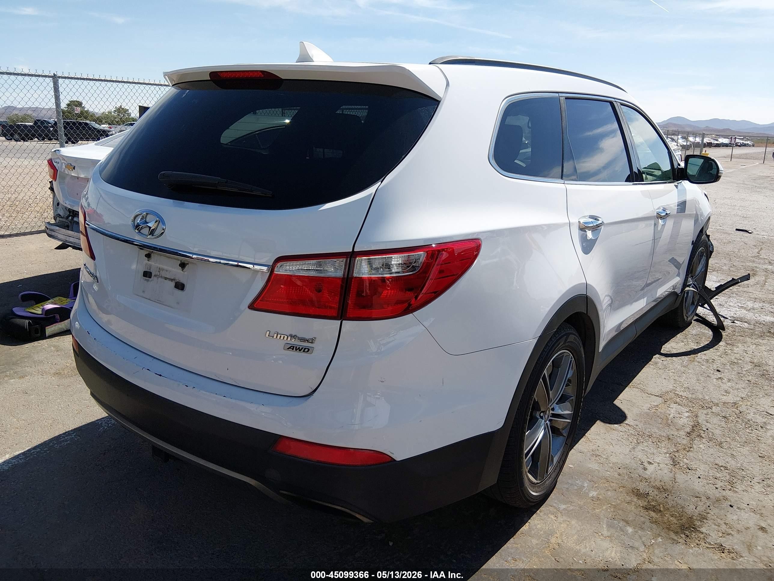 2013 Hyundai Santa Fe Limited White vin: KM8SRDHF9DU000944