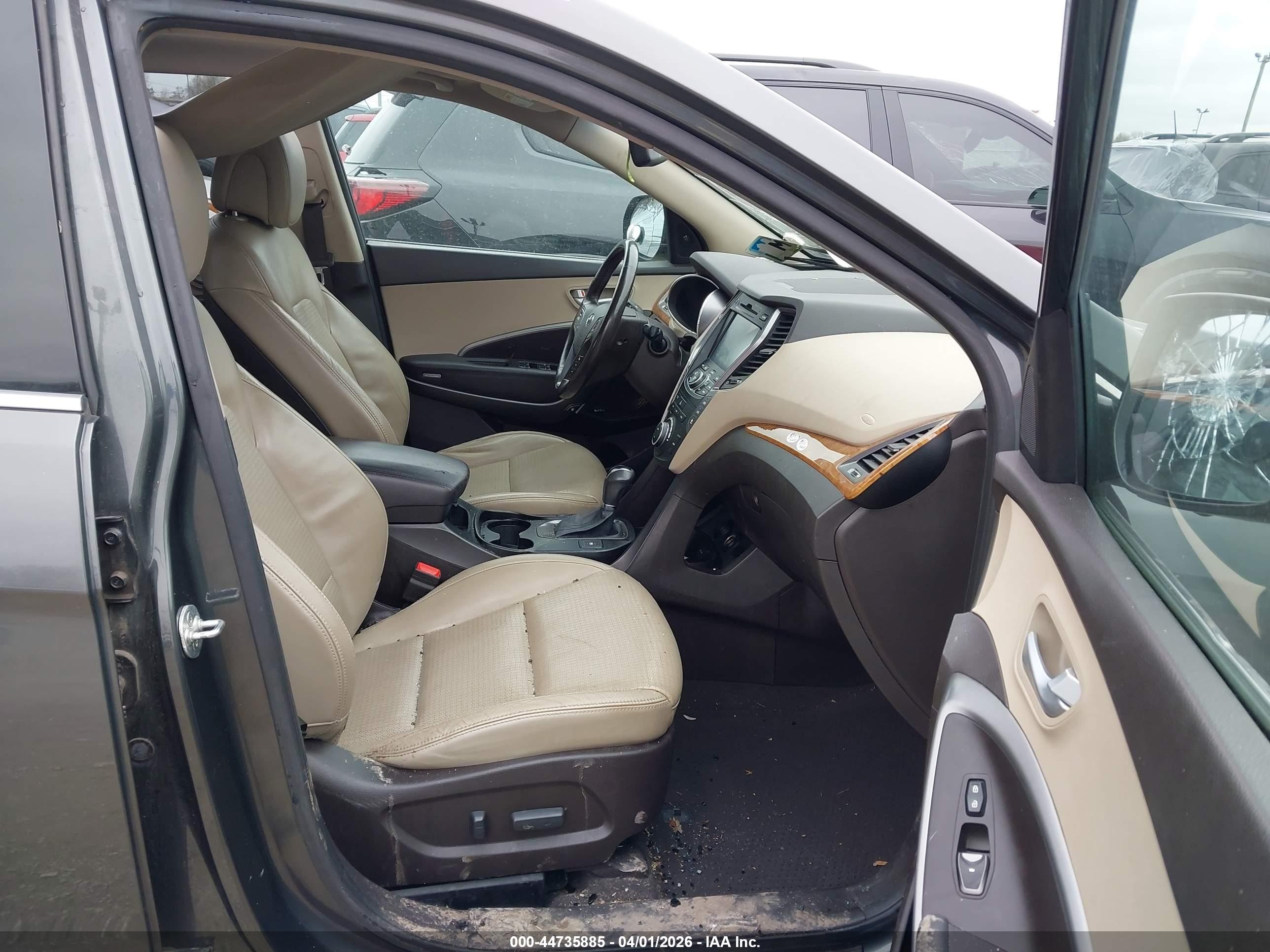 2014 Hyundai Santa Fe Limited Gray vin: KM8SRDHF9EU075399