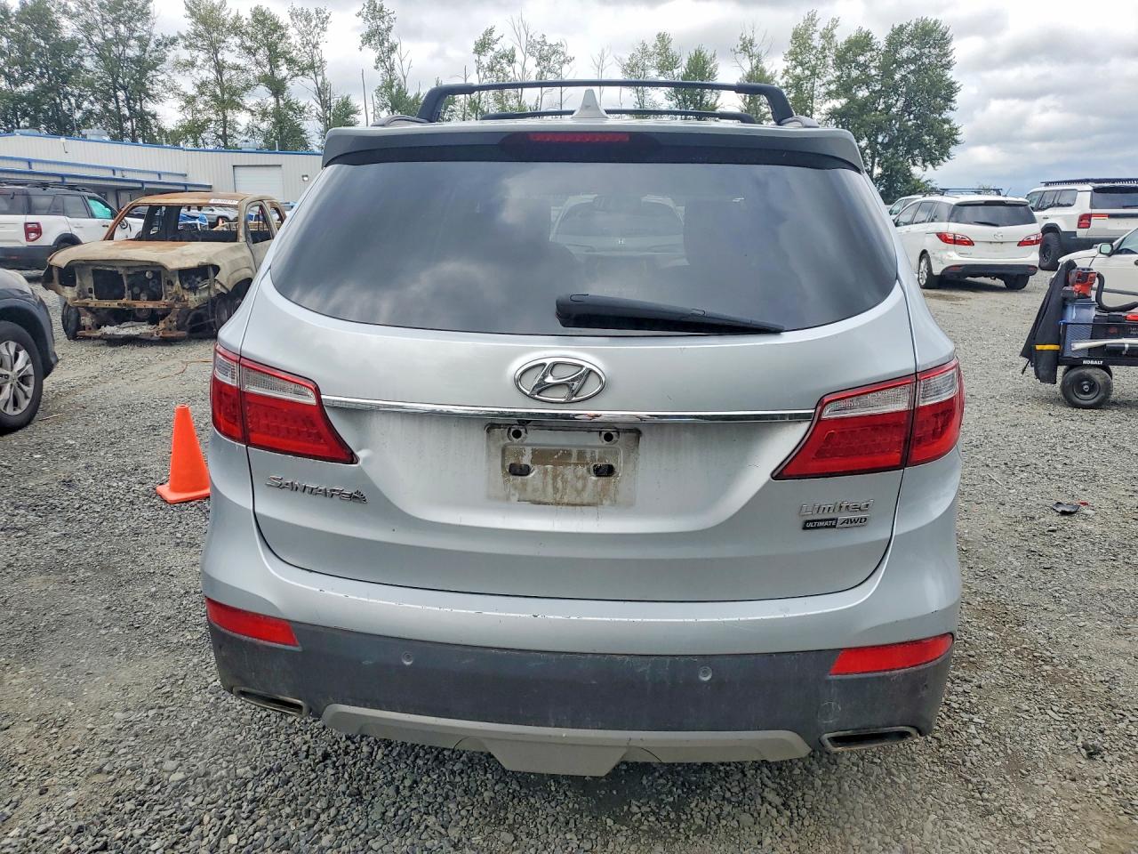 2015 Hyundai Santa Fe Limited Silver vin: KM8SRDHF9FU094116