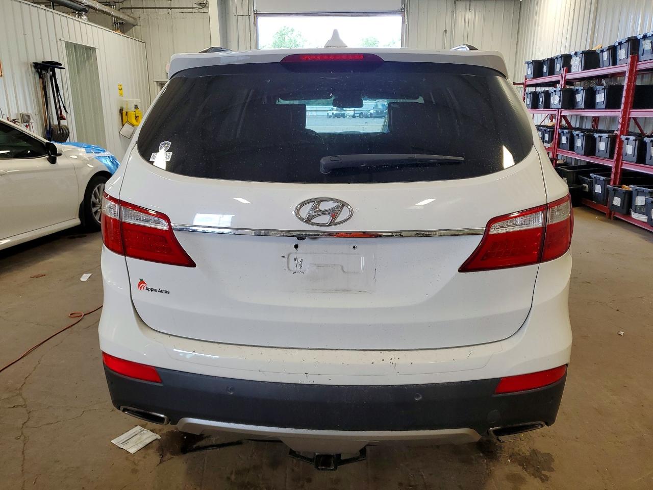 2015 Hyundai Santa Fe Limited White vin: KM8SRDHF9FU121136