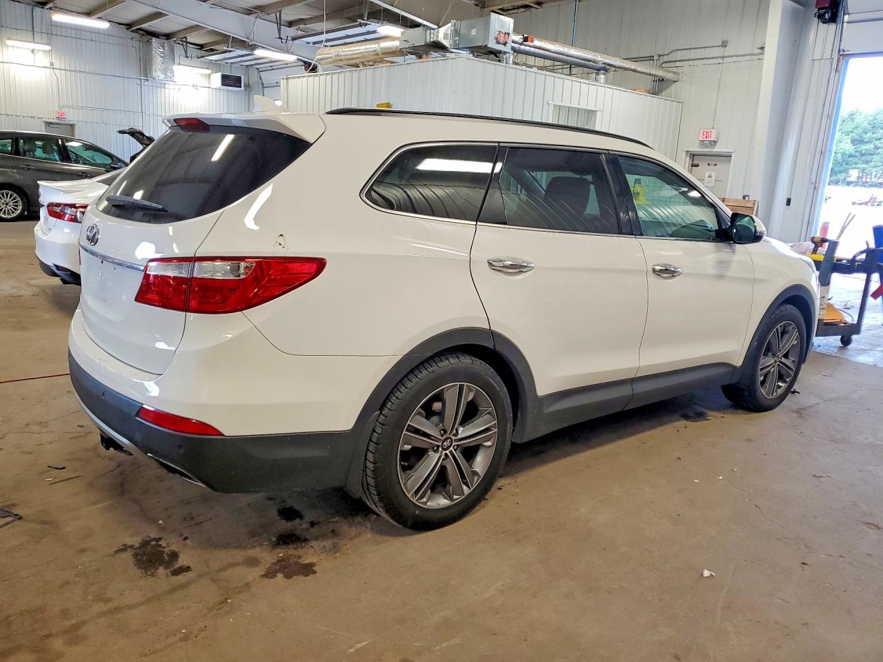 2015 Hyundai Santa Fe Limited White vin: KM8SRDHF9FU121136