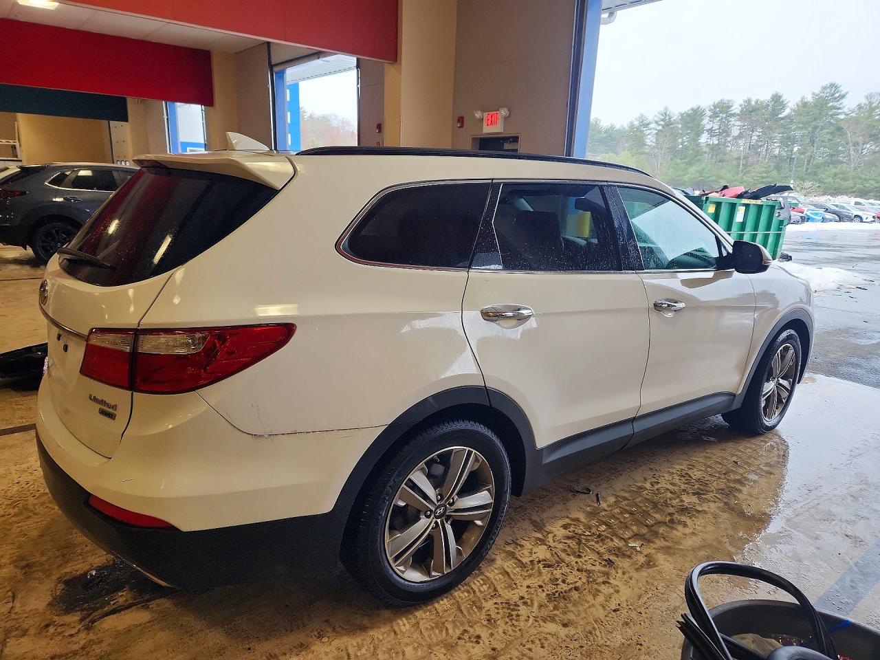 2013 Hyundai Santa Fe Limited White vin: KM8SRDHFXDU004503
