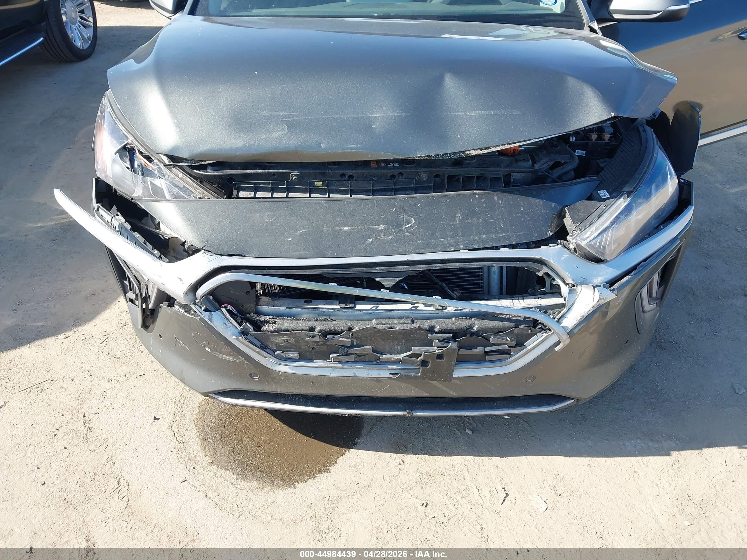 2022 Hyundai Ioniq Hybrid Limited Gray vin: KMHC05LC2NU270987
