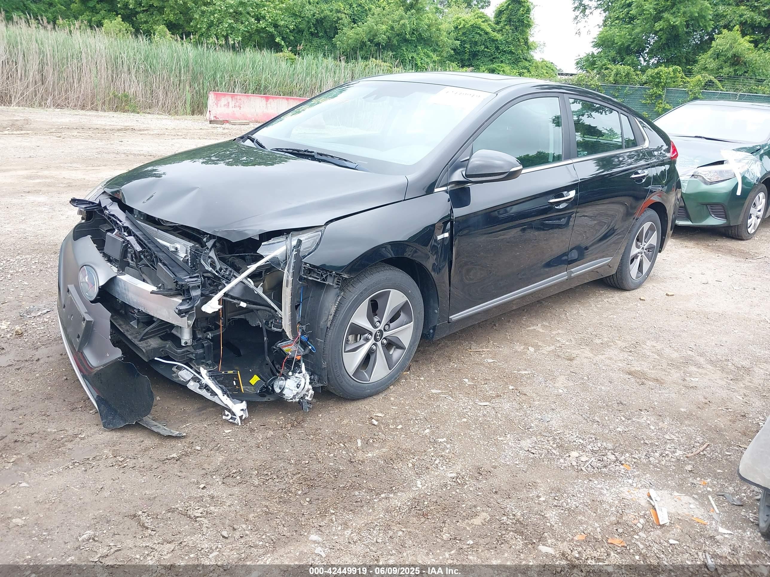 2019 Hyundai Ioniq Electric Limited Black vin: KMHC05LH1KU047265
