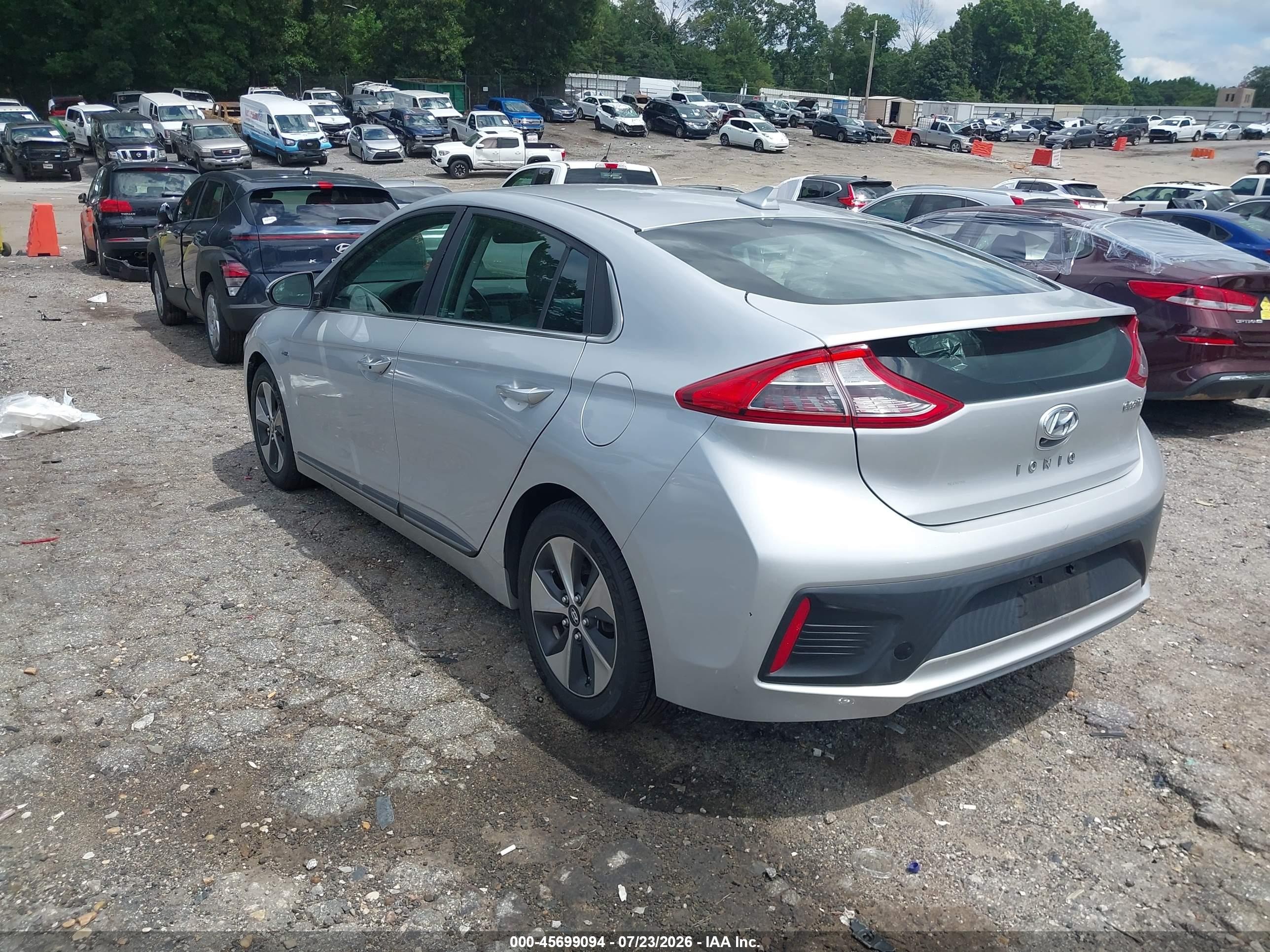 2019 Hyundai Ioniq Electric Limited Silver vin: KMHC05LH5KU044711