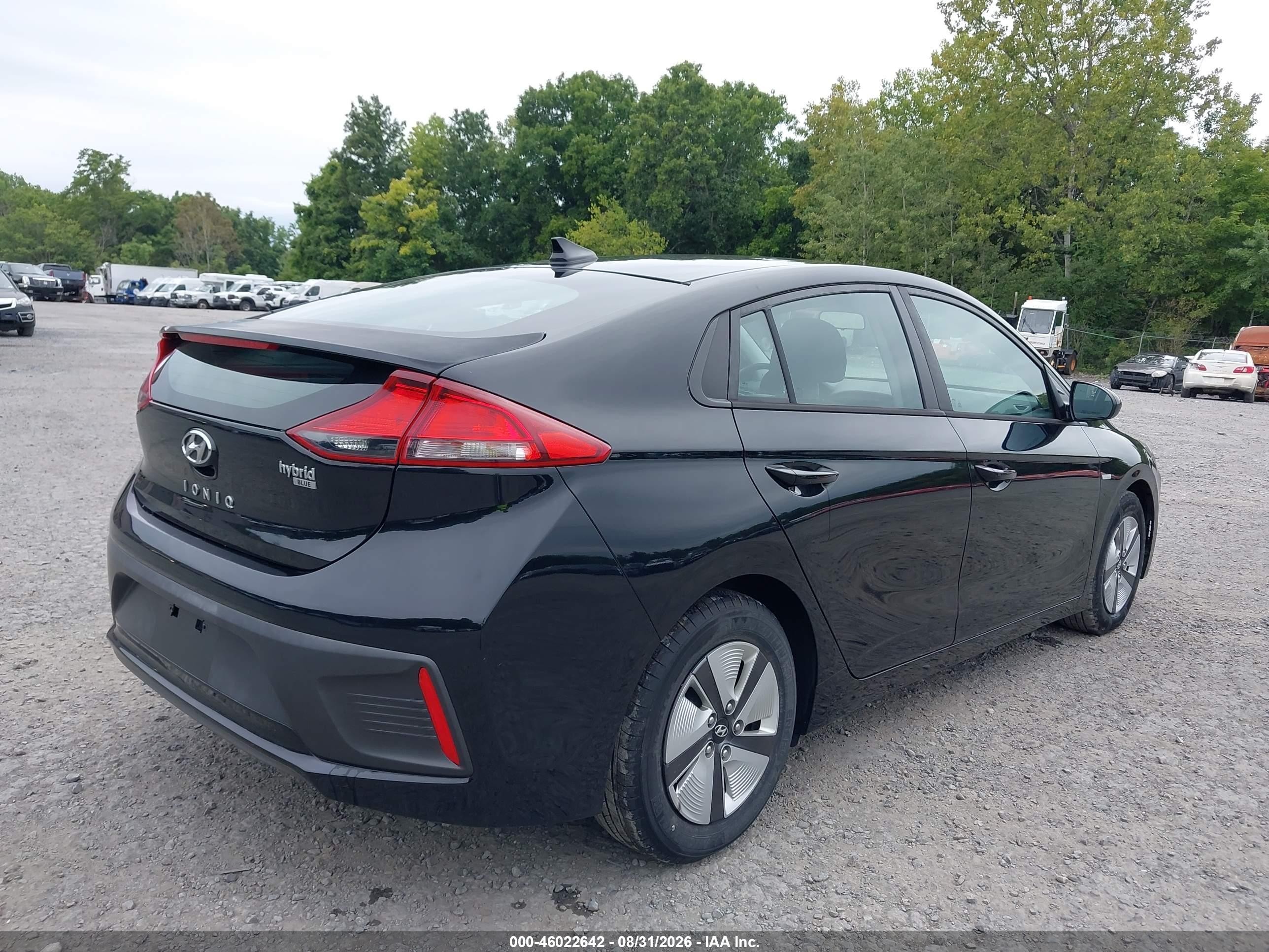 2019 Hyundai Ioniq Hybrid Blue Black vin: KMHC65LC0KU156576