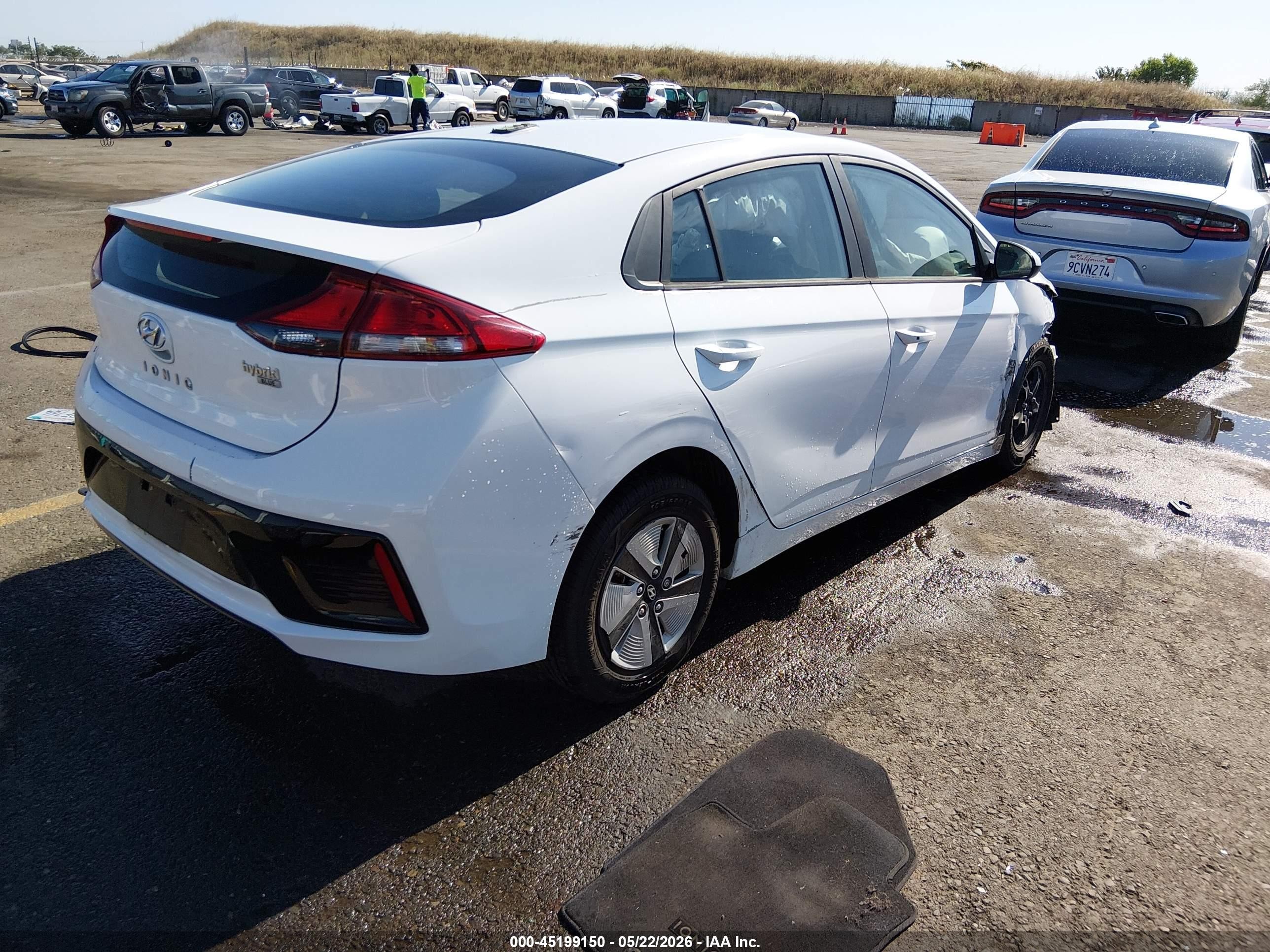 2017 Hyundai Ioniq Hybrid Blue White vin: KMHC65LC1HU022233