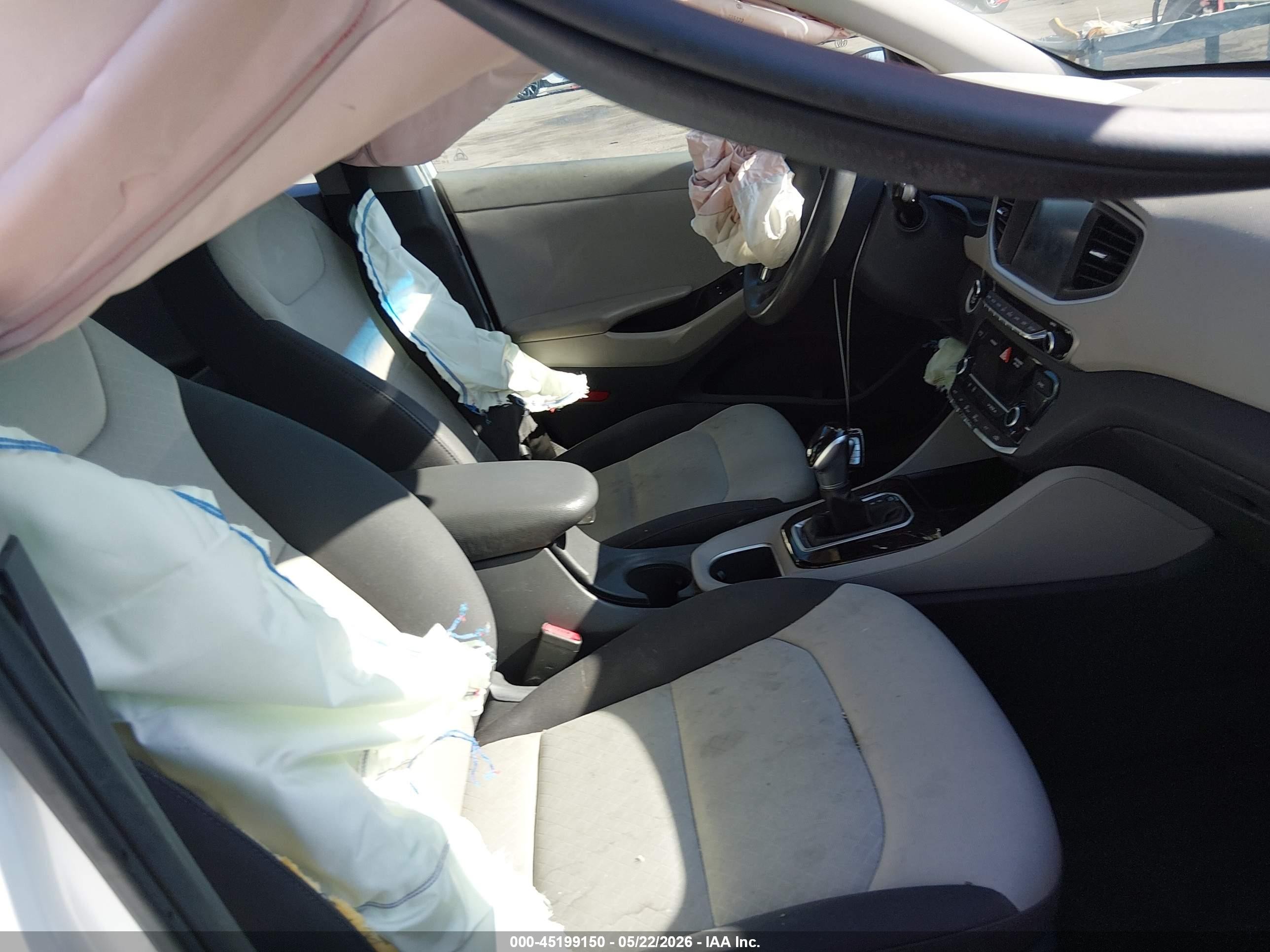 2017 Hyundai Ioniq Hybrid Blue White vin: KMHC65LC1HU022233