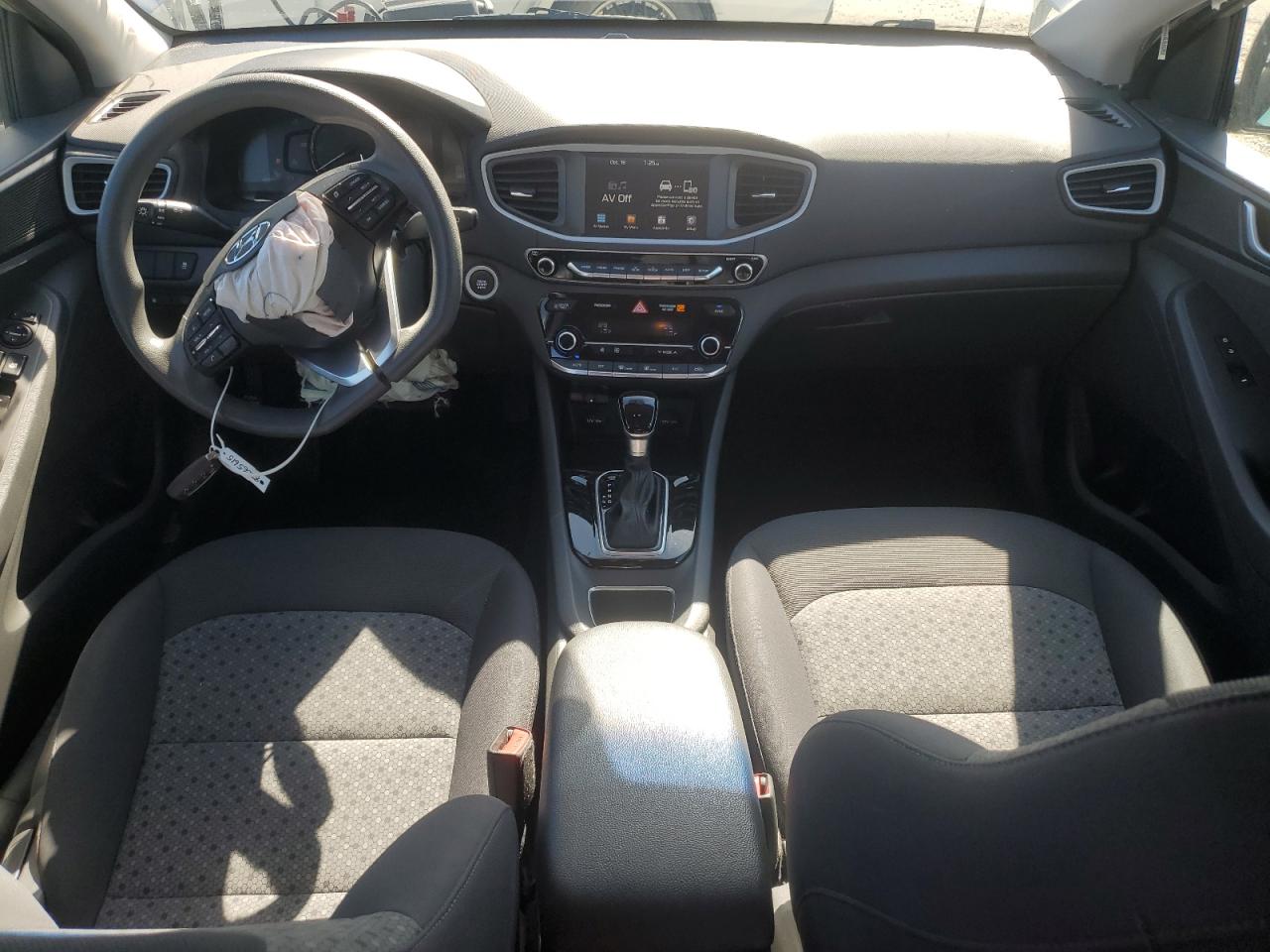 2017 Hyundai Ioniq Blue Серебряный vin: KMHC65LC1HU022409