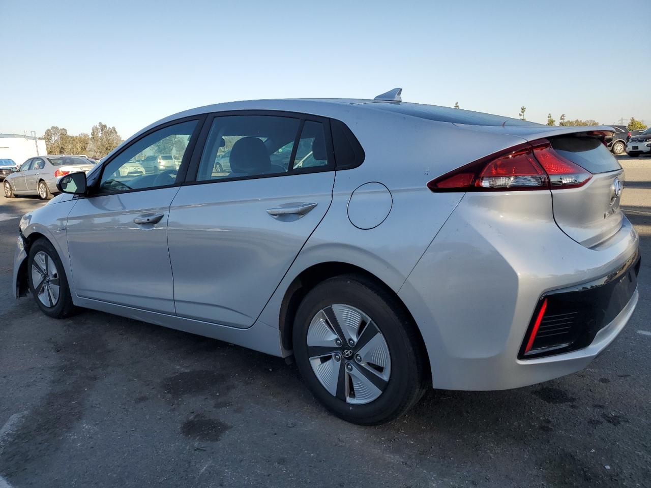 2017 Hyundai Ioniq Blue Серебряный vin: KMHC65LC1HU022409