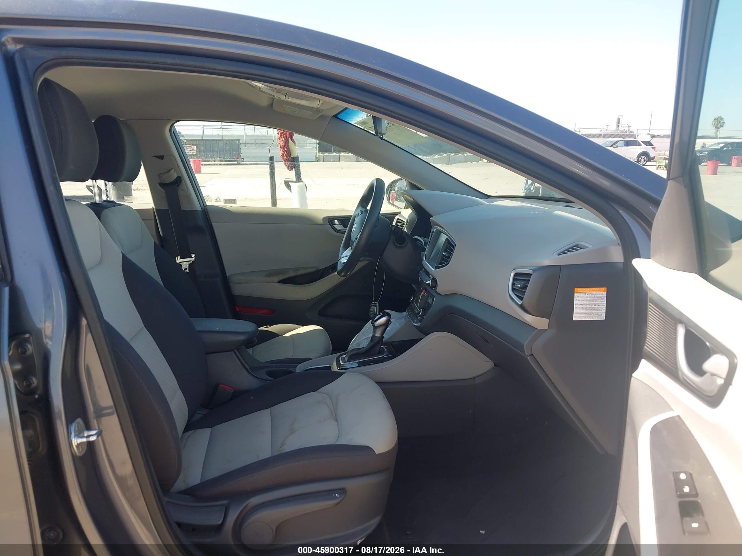 2018 Hyundai Ioniq Hybrid Blue Gray vin: KMHC65LC1JU065797