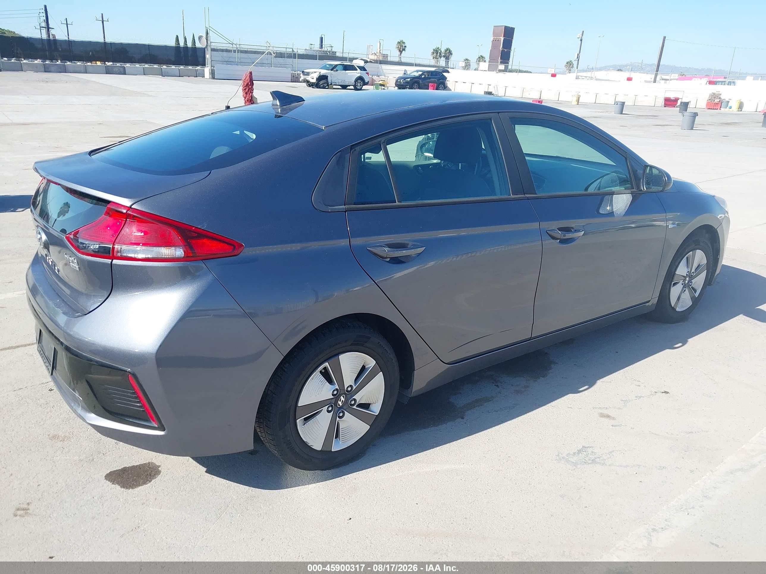 2018 Hyundai Ioniq Hybrid Blue Gray vin: KMHC65LC1JU065797
