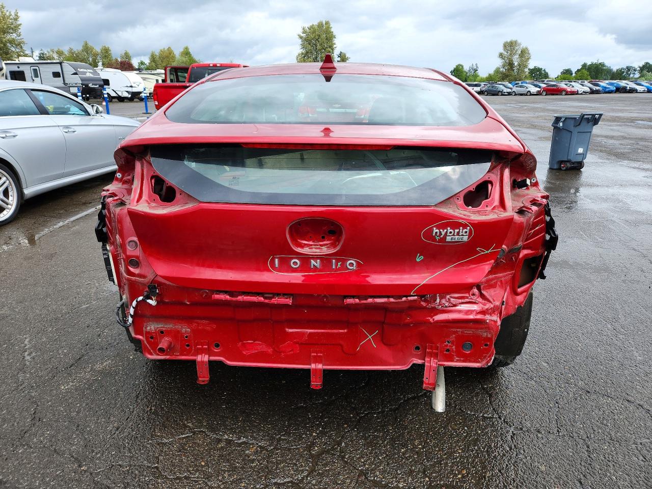 2022 Hyundai Ioniq Blue Red vin: KMHC65LC1NU267996