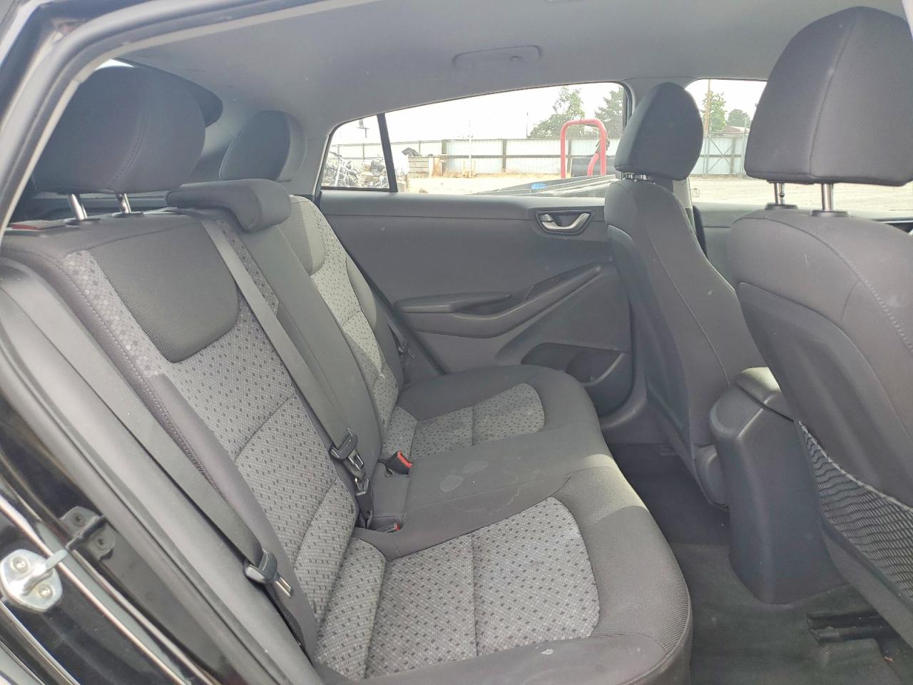 2018 Hyundai Ioniq Blue Black vin: KMHC65LC2JU087369
