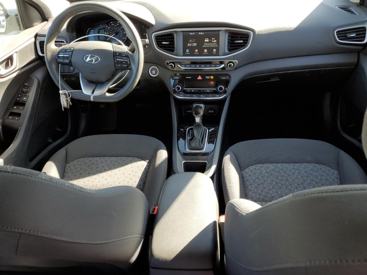 2018 Hyundai Ioniq Blue Белый vin: KMHC65LC4JU096316