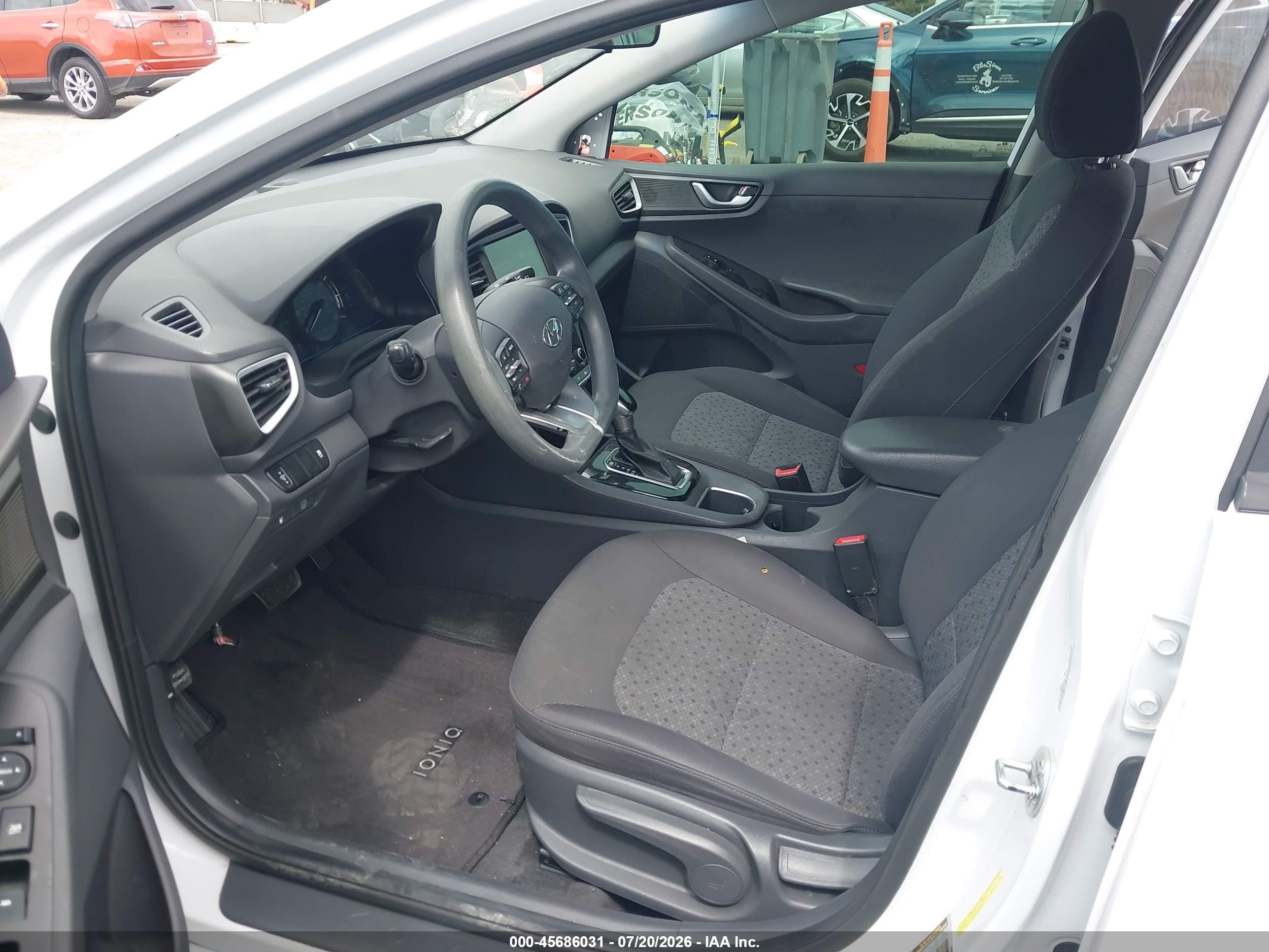 2019 Hyundai Ioniq Hybrid Blue White vin: KMHC65LC4KU165846