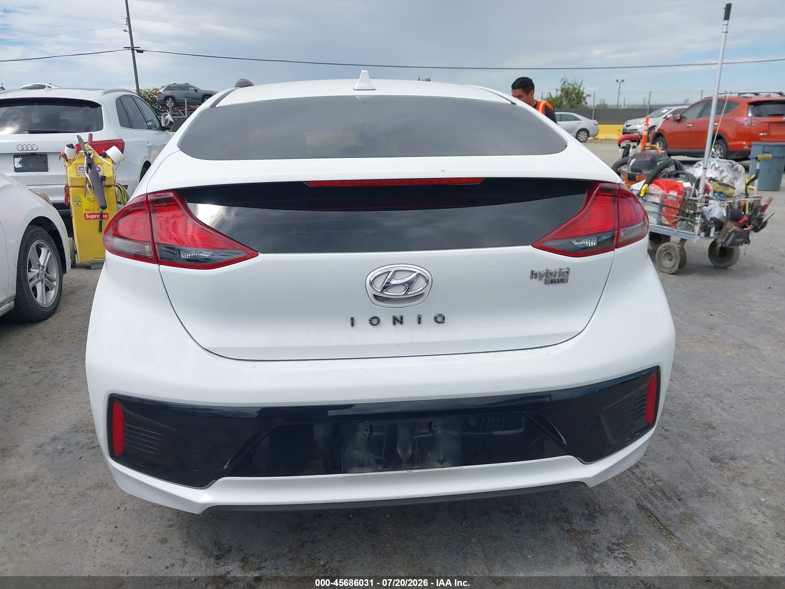 2019 Hyundai Ioniq Hybrid Blue White vin: KMHC65LC4KU165846