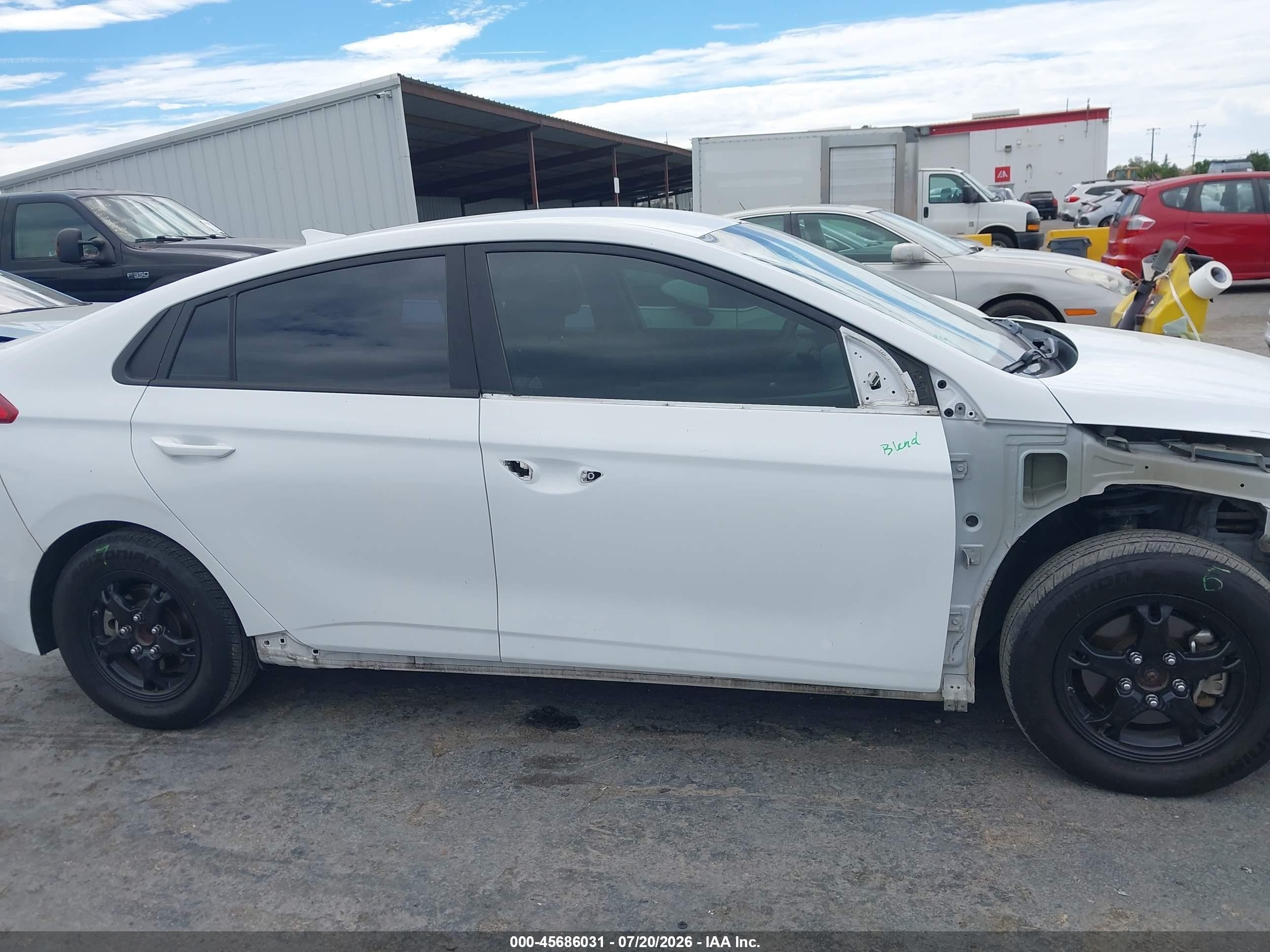 2019 Hyundai Ioniq Hybrid Blue White vin: KMHC65LC4KU165846