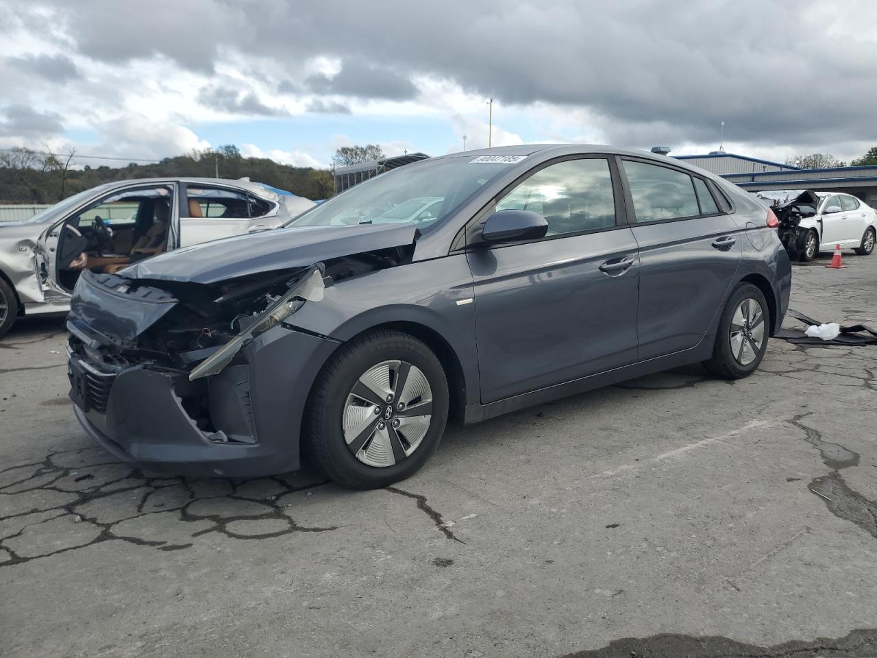 2018 Hyundai Ioniq Blue Gray vin: KMHC65LC5JU076477