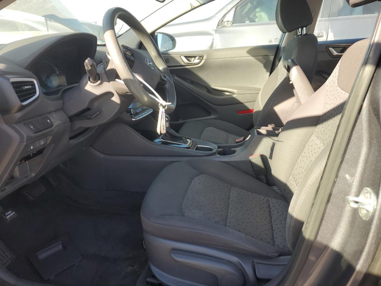 2018 Hyundai Ioniq Blue Gray vin: KMHC65LC5JU076477