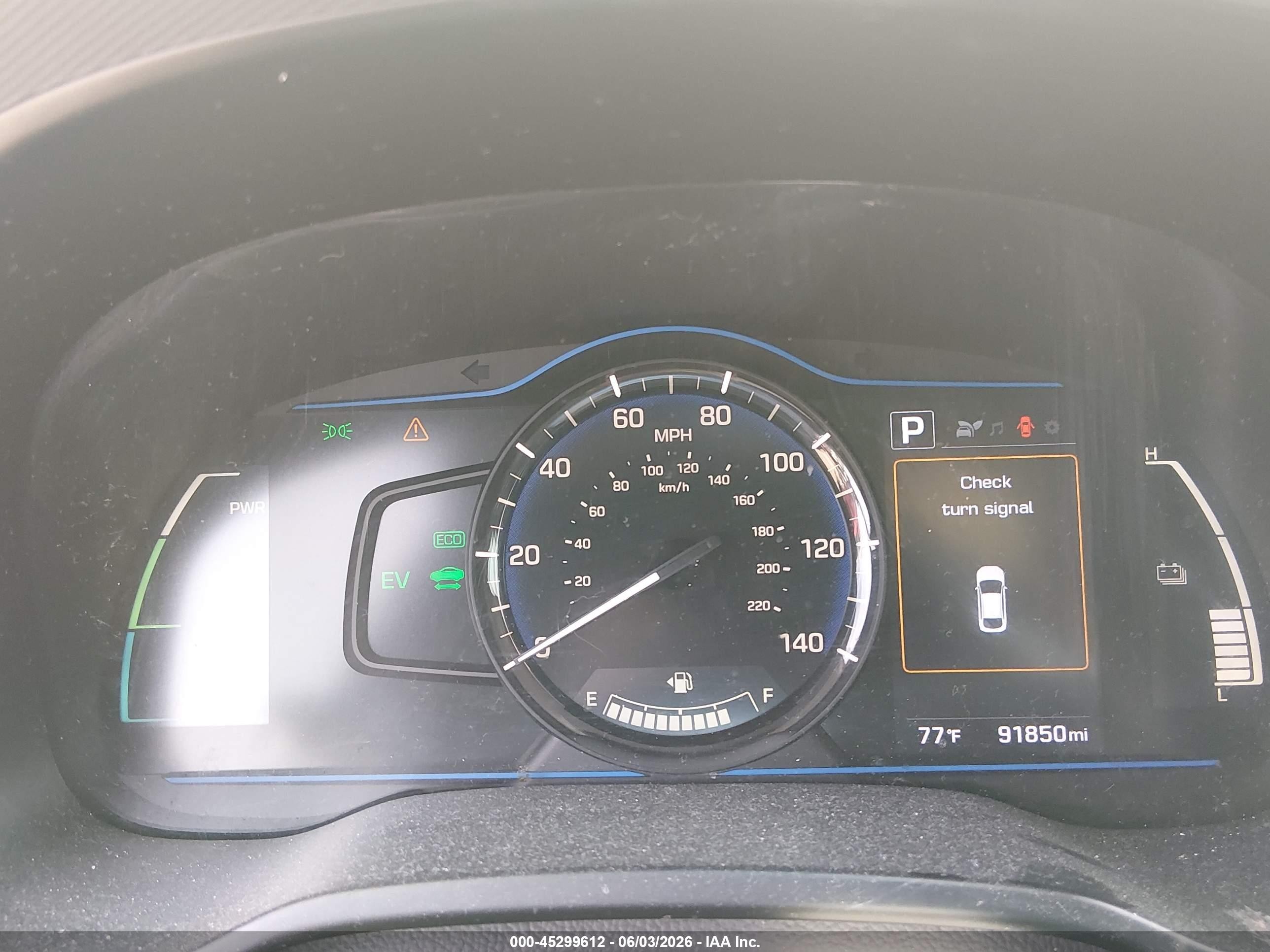 2018 Hyundai Ioniq Hybrid Blue White vin: KMHC65LC6JU102228