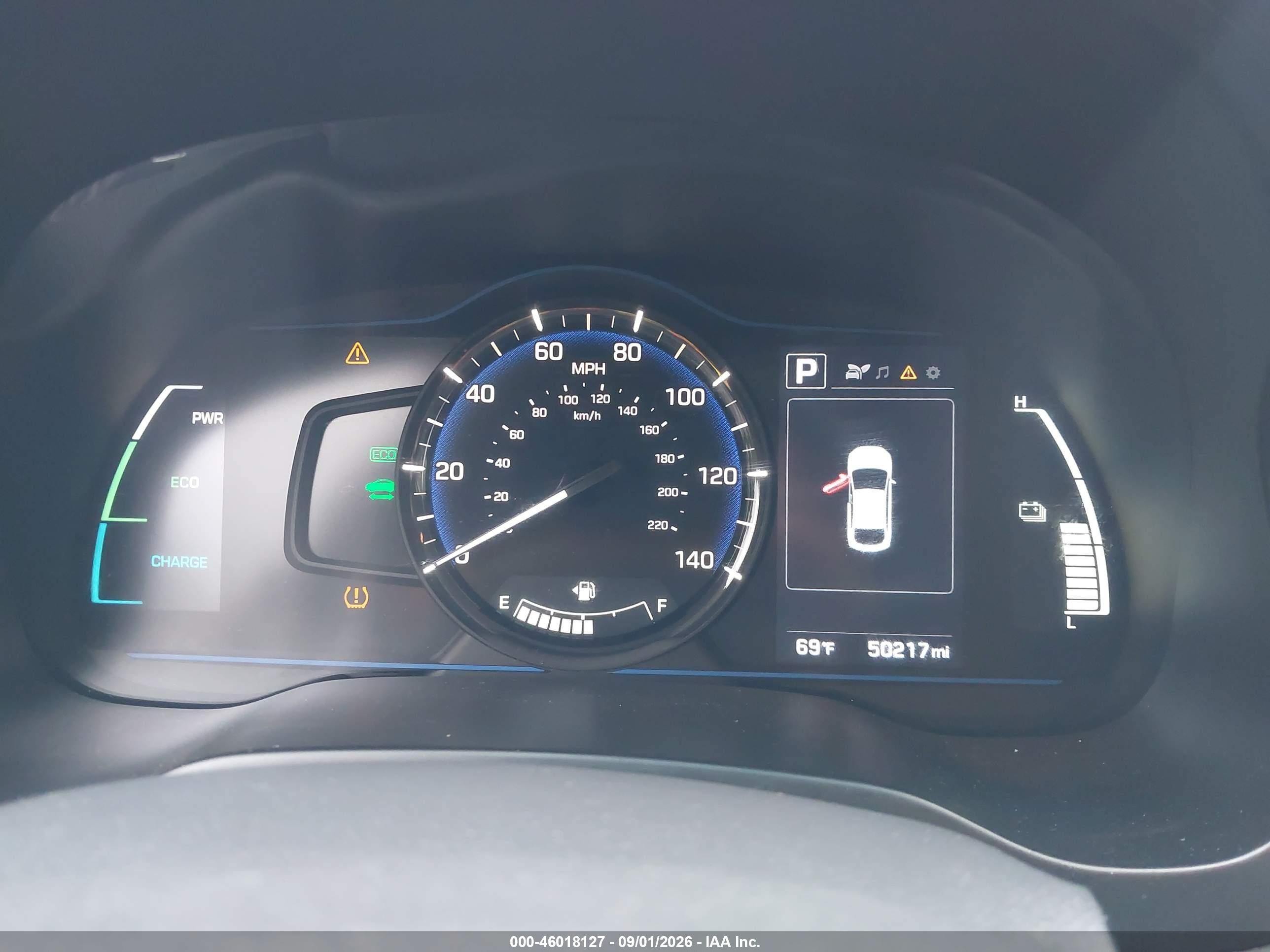 2018 Hyundai Ioniq Hybrid Blue Серебряный vin: KMHC65LC9JU076238
