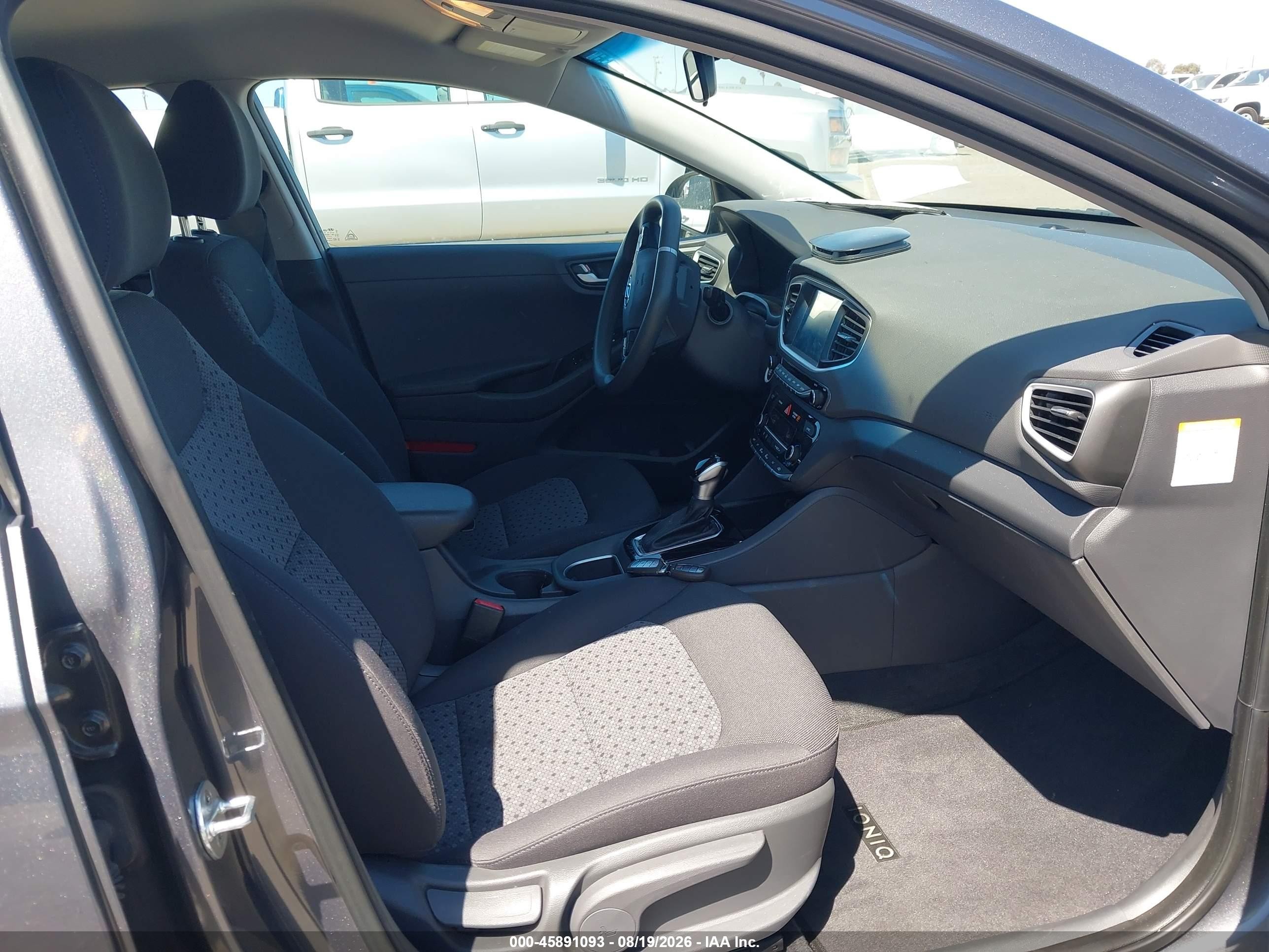 2018 Hyundai Ioniq Hybrid Blue Серый vin: KMHC65LC9JU100571