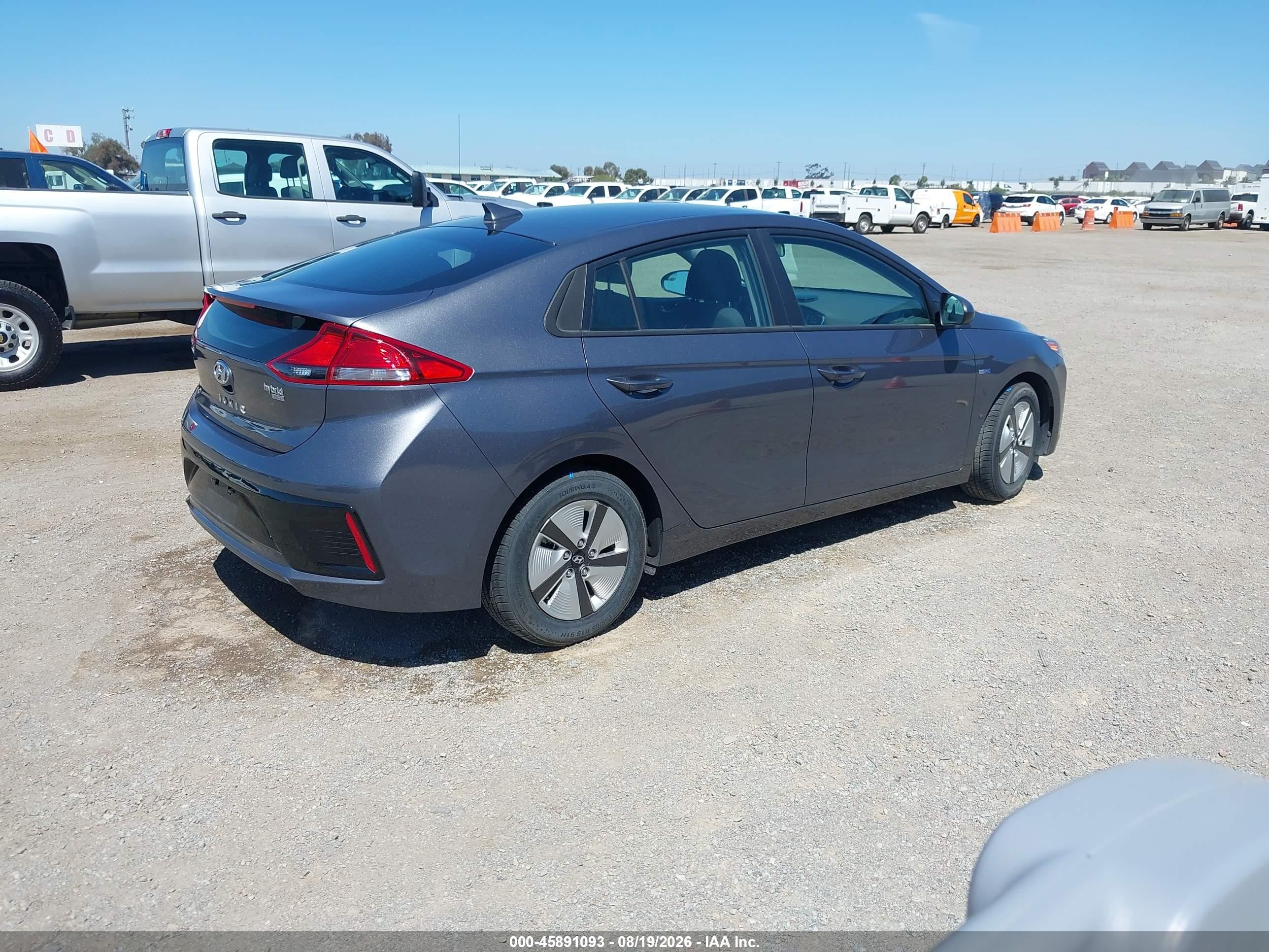 2018 Hyundai Ioniq Hybrid Blue Серый vin: KMHC65LC9JU100571