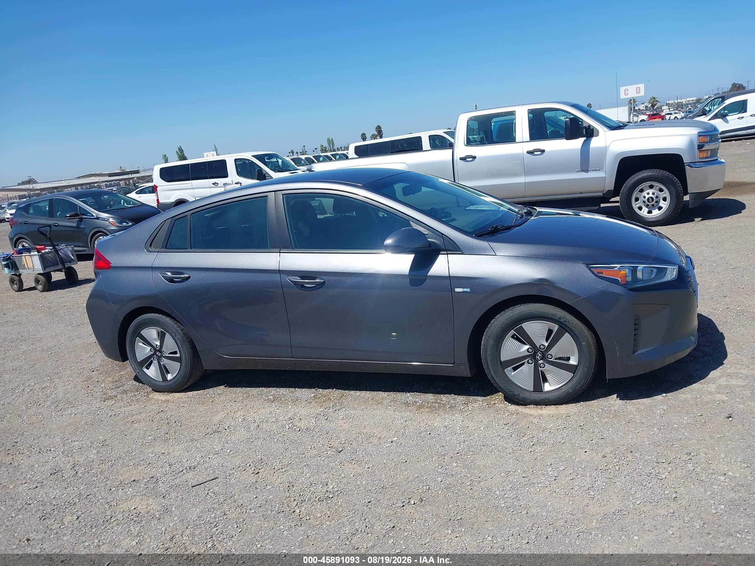 2018 Hyundai Ioniq Hybrid Blue Серый vin: KMHC65LC9JU100571