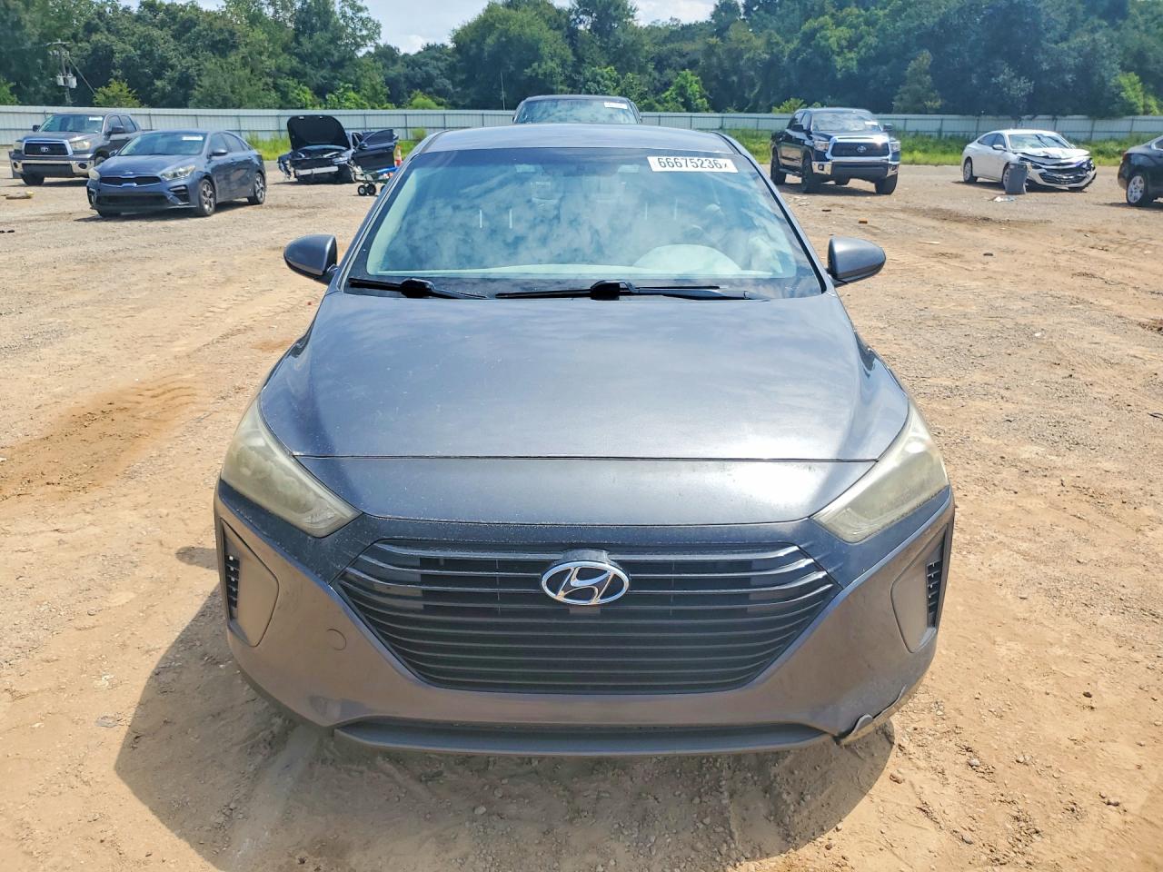 2017 Hyundai Ioniq Blue Синий vin: KMHC65LCXHU024014