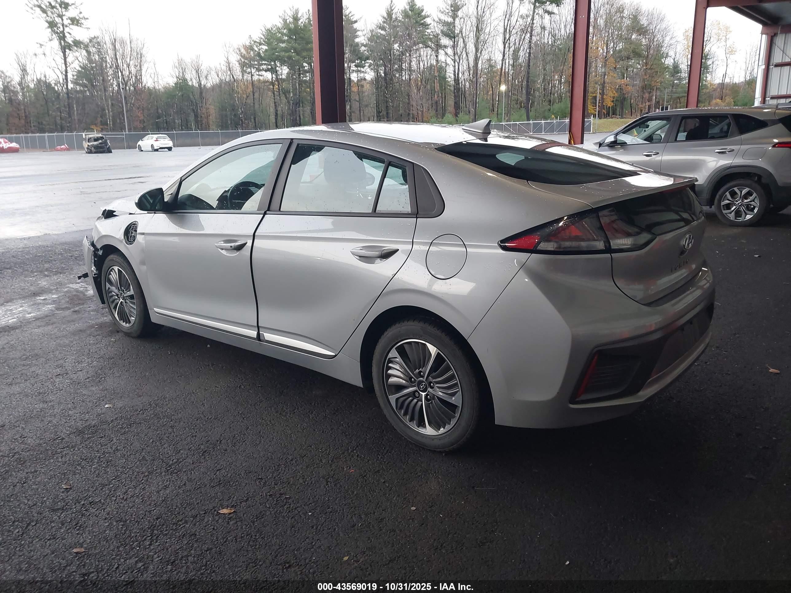 2021 Hyundai Ioniq Plug-in Hybrid Se Silver vin: KMHC65LD0MU253014