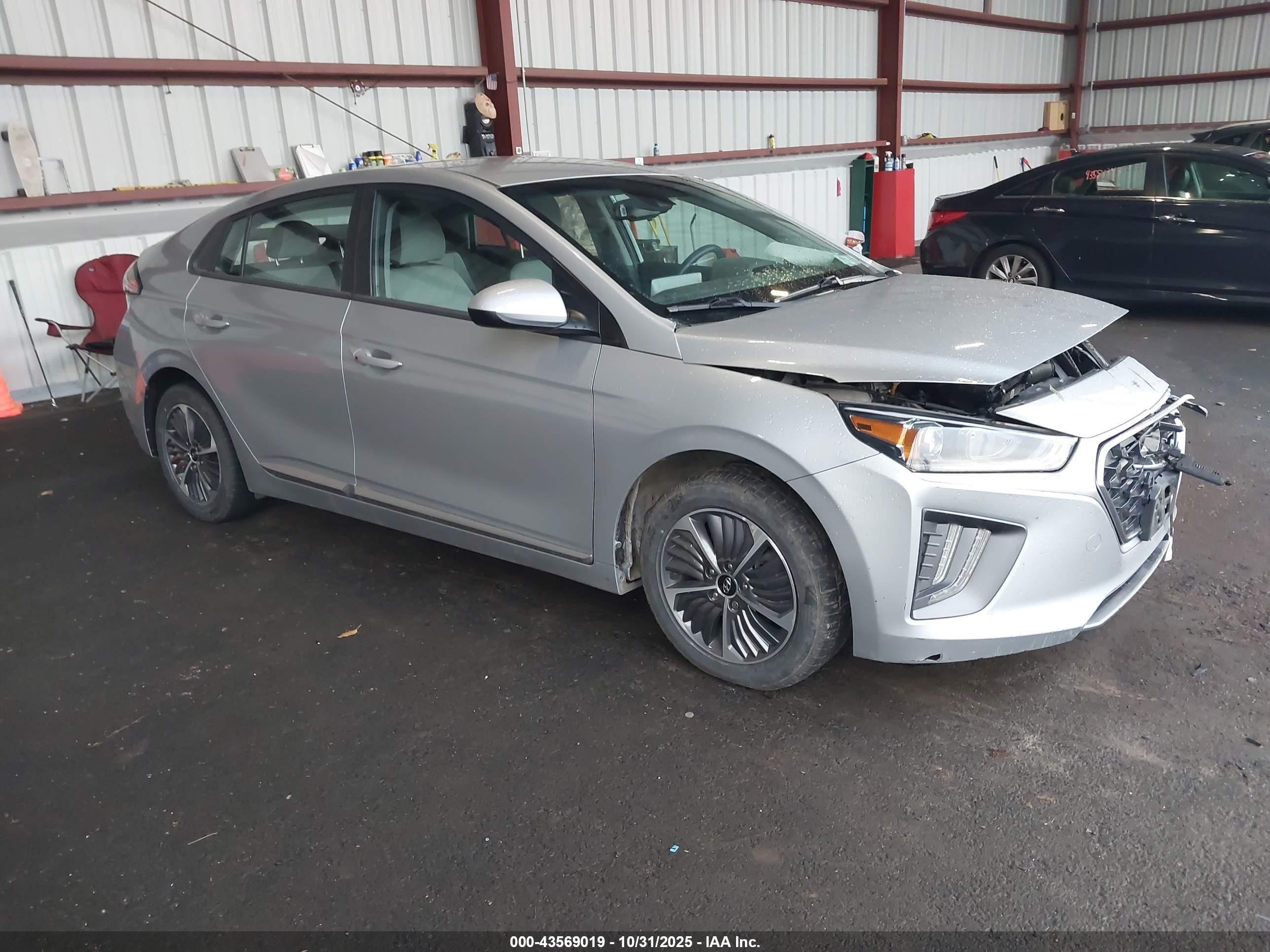 2021 Hyundai Ioniq Plug-in Hybrid Se Silver vin: KMHC65LD0MU253014