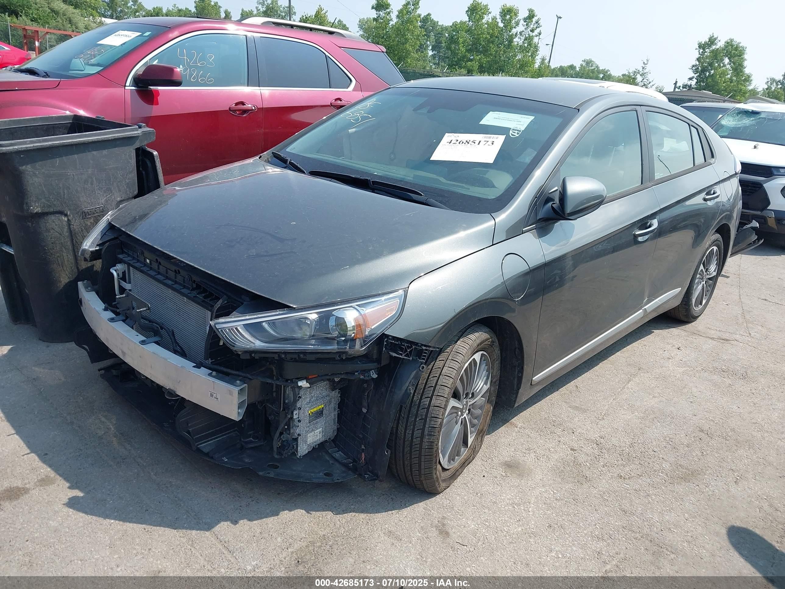 2021 Hyundai Ioniq Plug-in Hybrid Se Gray vin: KMHC65LD9MU261564