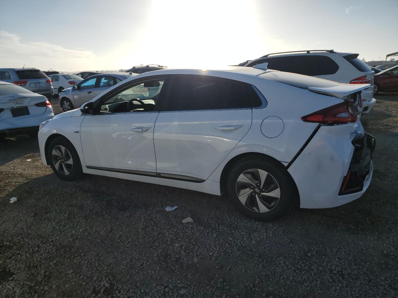2017 Hyundai Ioniq Sel Белый vin: KMHC75LC0HU049422