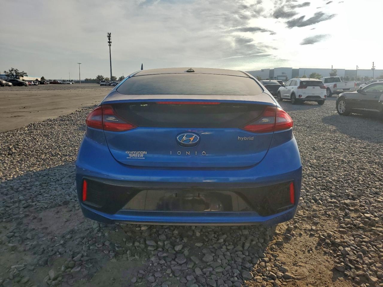 2018 Hyundai Ioniq Sel Blue vin: KMHC75LC3JU096854