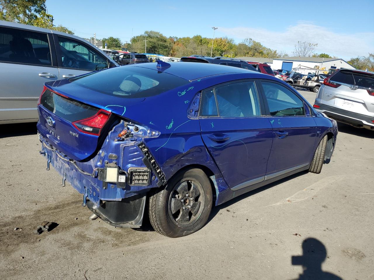2020 Hyundai Ioniq Se Blue vin: KMHC75LC6LU242814