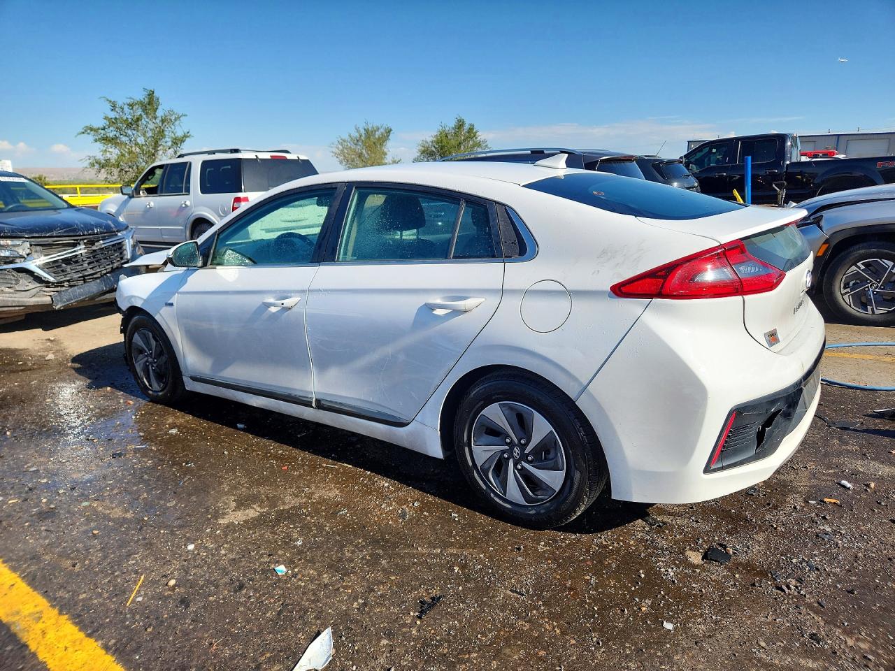 2019 Hyundai Ioniq Sel White vin: KMHC75LC8KU112497