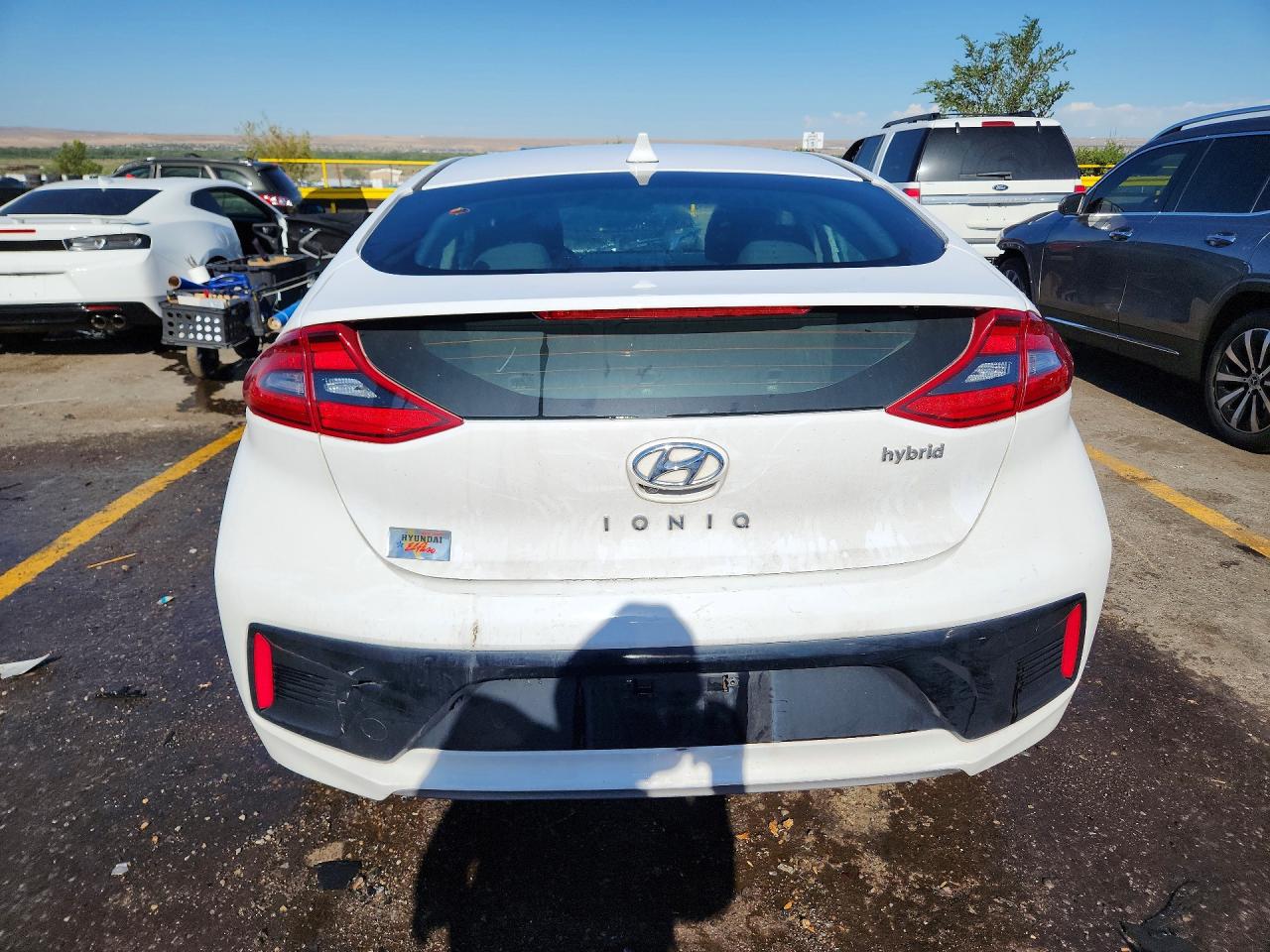 2019 Hyundai Ioniq Sel White vin: KMHC75LC8KU112497