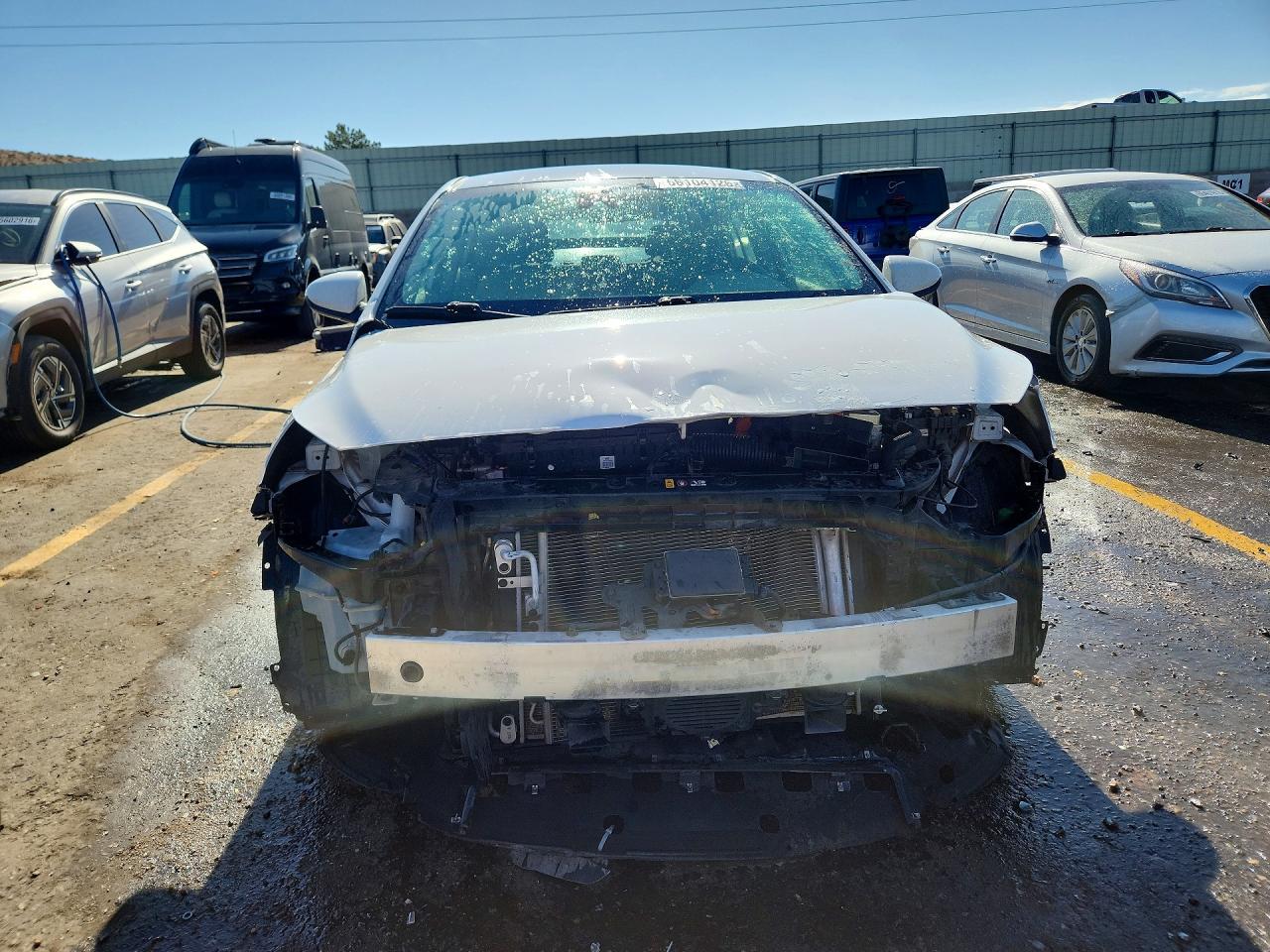 2019 Hyundai Ioniq Sel White vin: KMHC75LC8KU112497
