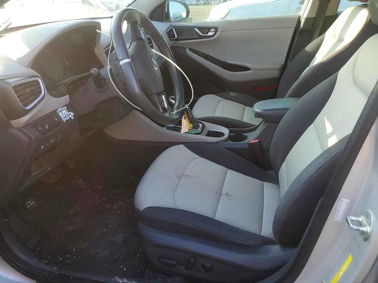 2017 Hyundai Ioniq Hybrid Sel Silver vin: KMHC75LCXHU024771