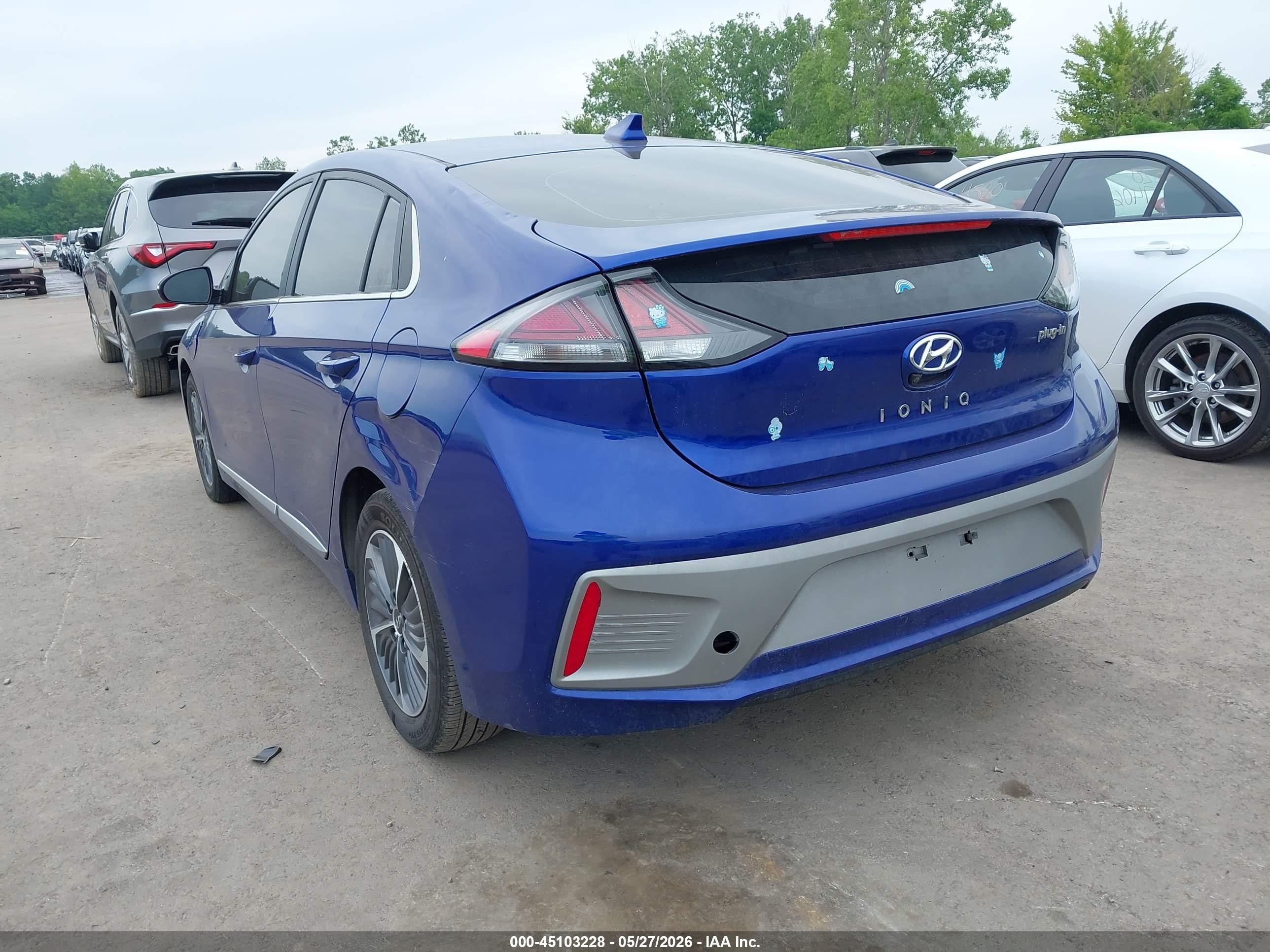 2021 Hyundai Ioniq Plug-in Hybrid Sel Blue vin: KMHC75LD3MU255904