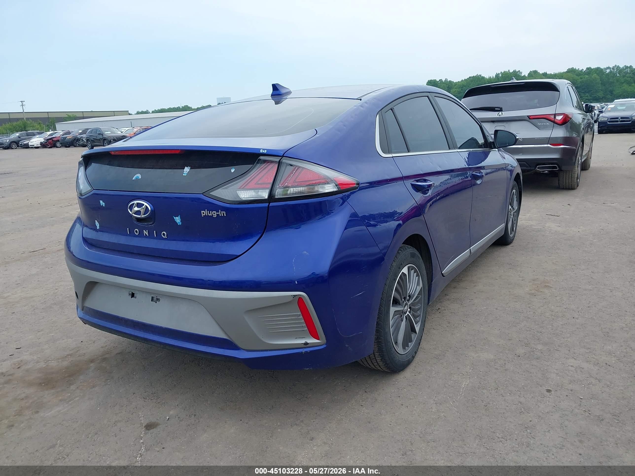 2021 Hyundai Ioniq Plug-in Hybrid Sel Blue vin: KMHC75LD3MU255904