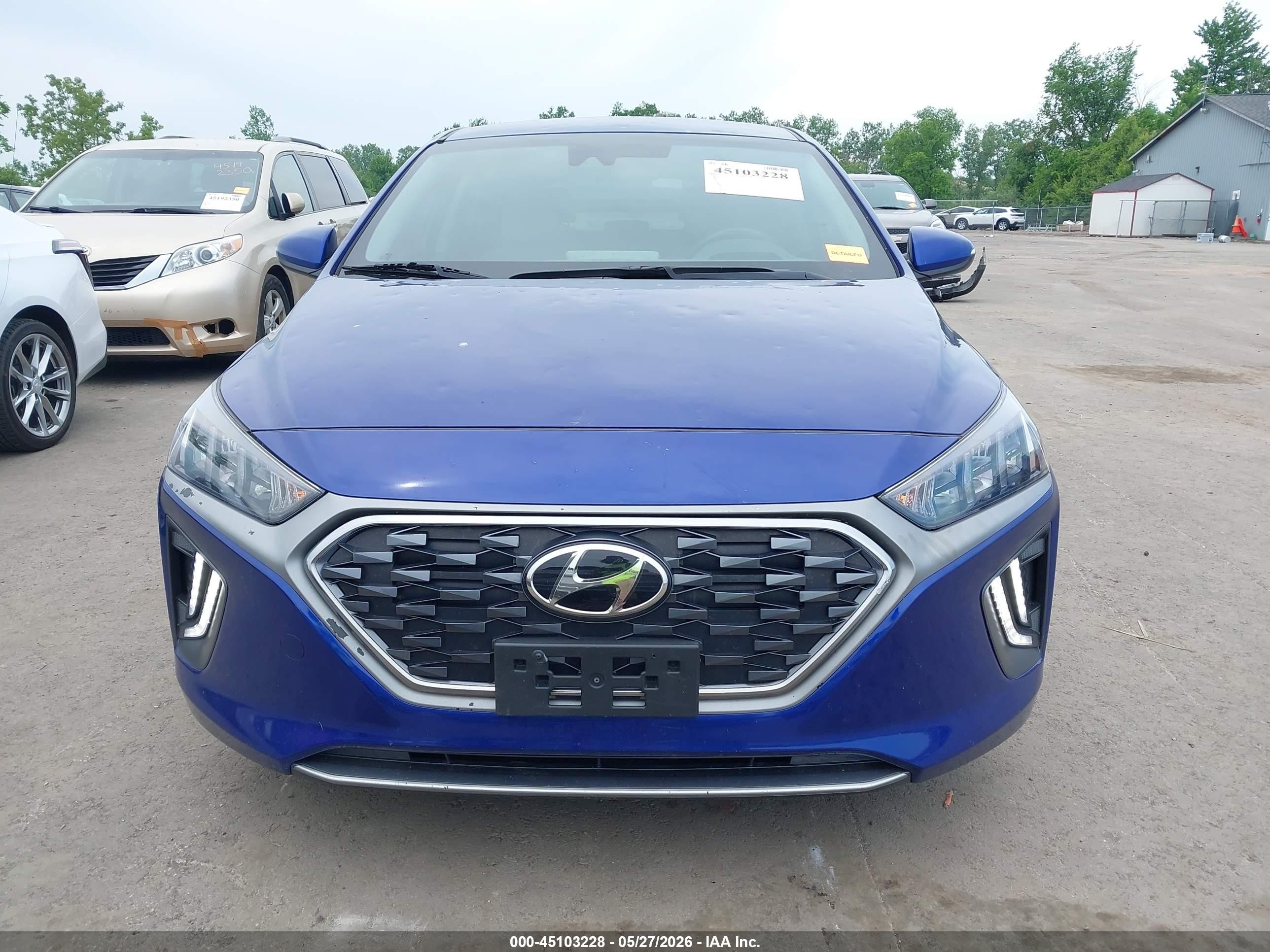 2021 Hyundai Ioniq Plug-in Hybrid Sel Blue vin: KMHC75LD3MU255904