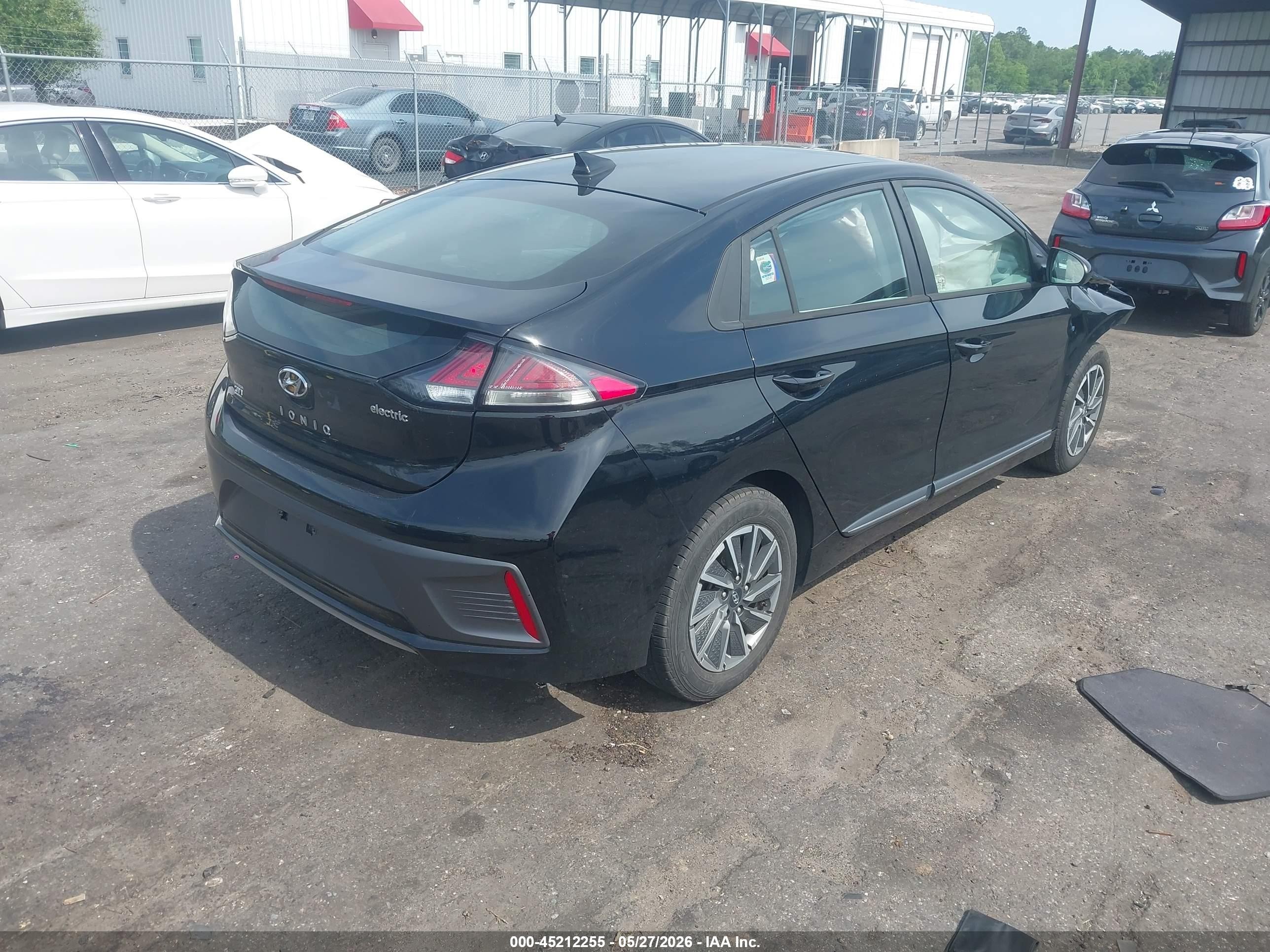 2020 Hyundai Ioniq Electric Se Black vin: KMHC75LJ0LU060735