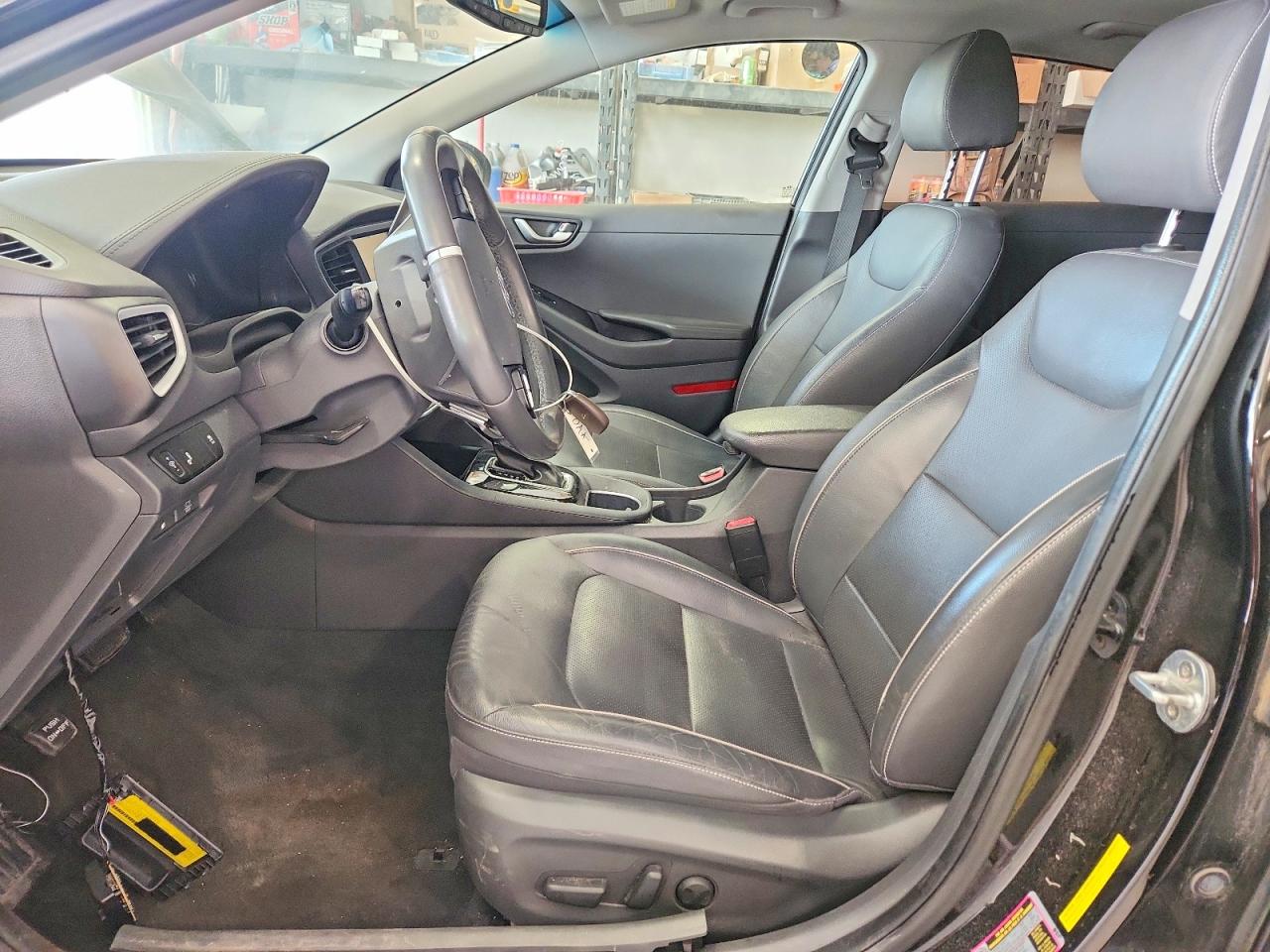 2018 Hyundai Ioniq Limited Черный vin: KMHC85LC1JU071657