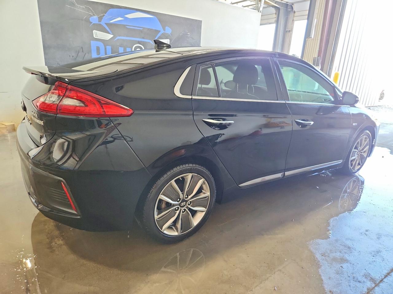 2018 Hyundai Ioniq Limited Черный vin: KMHC85LC1JU071657