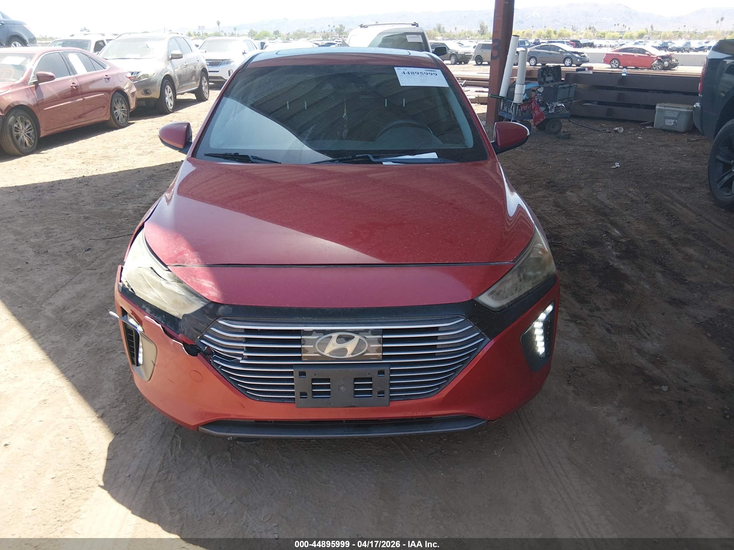 2019 Hyundai Ioniq Hybrid Limited Red vin: KMHC85LC2KU112640