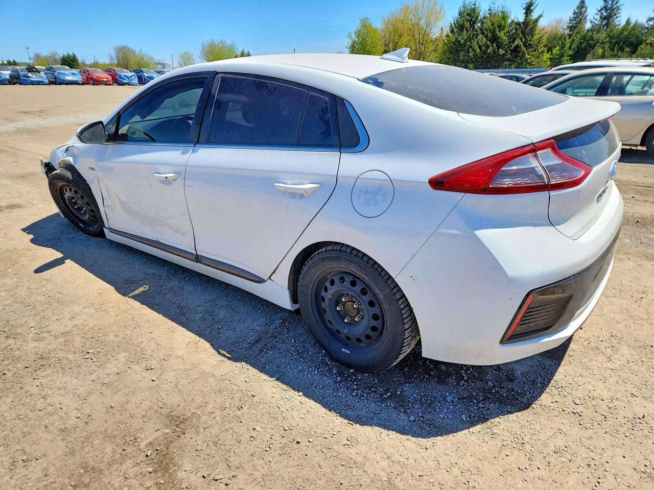 2019 Hyundai Ioniq Preferred White vin: KMHC85LHXKU038671