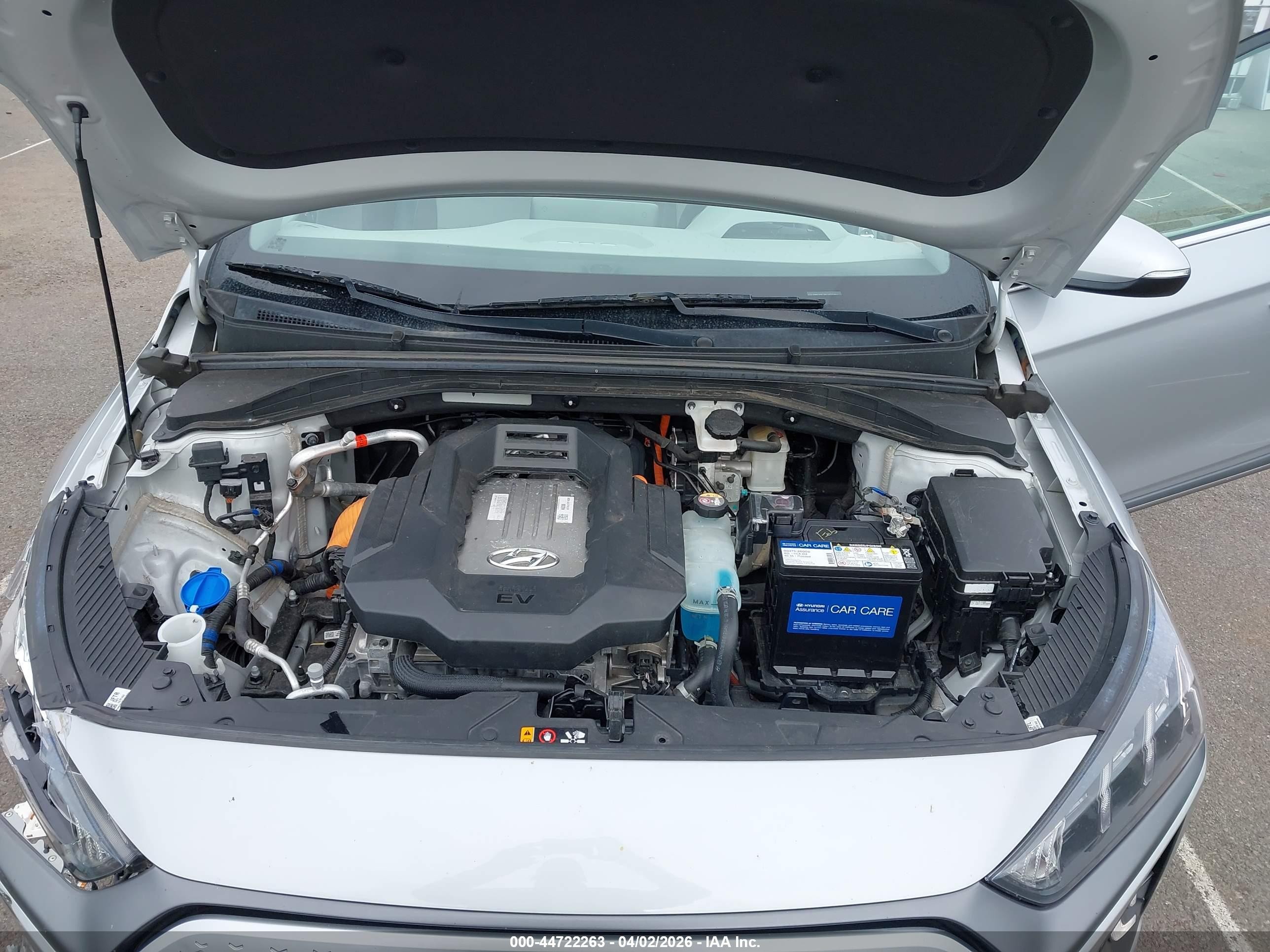 2020 Hyundai Ioniq Electric Limited Silver vin: KMHC85LJ6LU071283