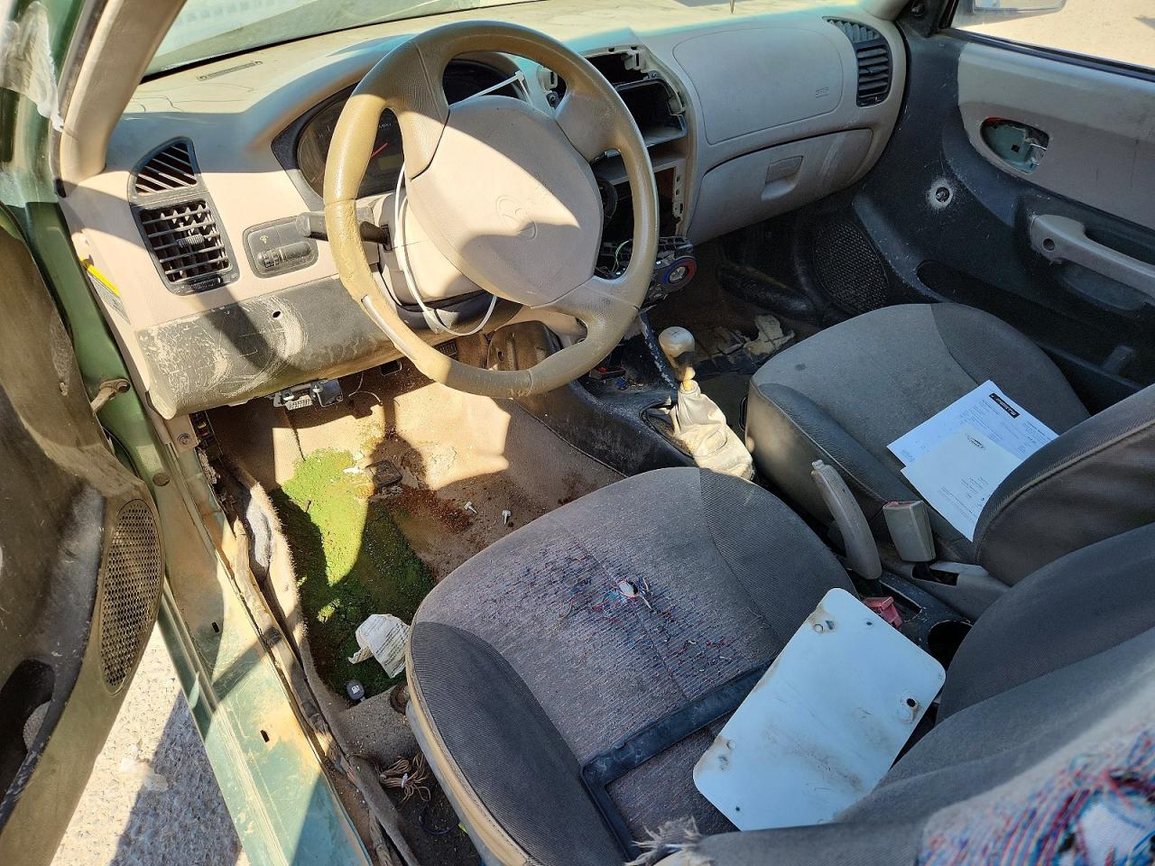 2004 Hyundai Accent L Teal vin: KMHCF35C24U314145